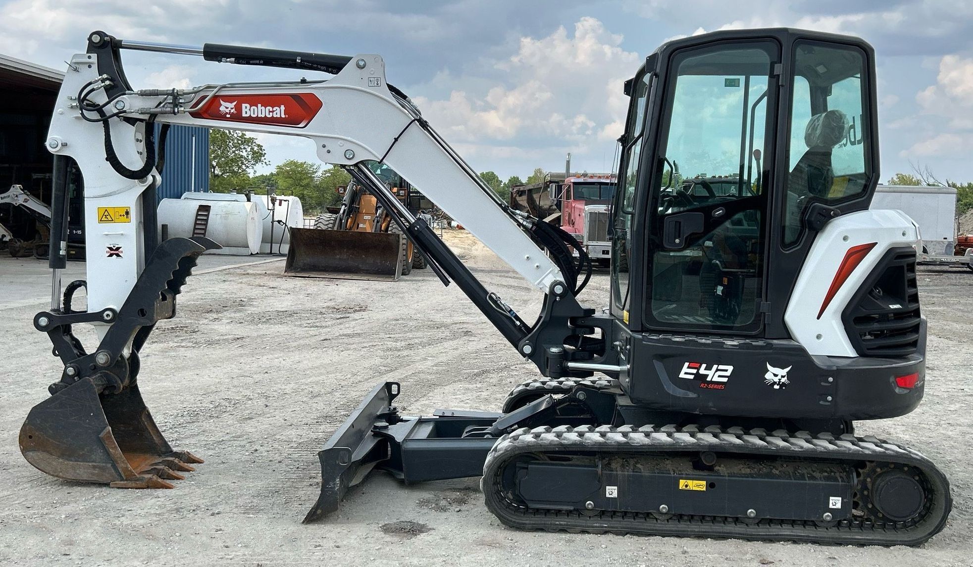 gallery 2021 Bobcat E42 R2 series mini excavator