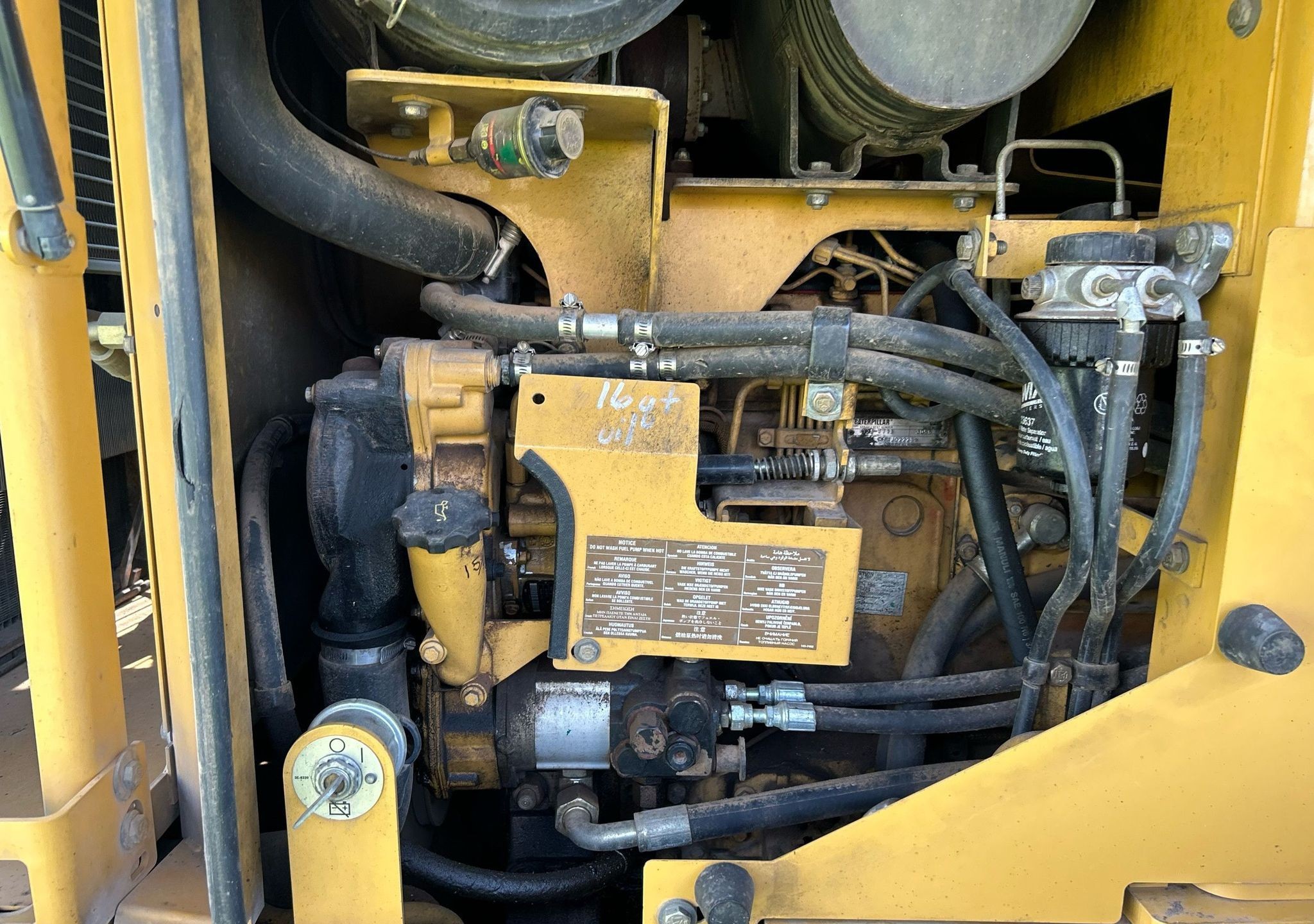 gallery 2001 Caterpillar 924G wheel loader