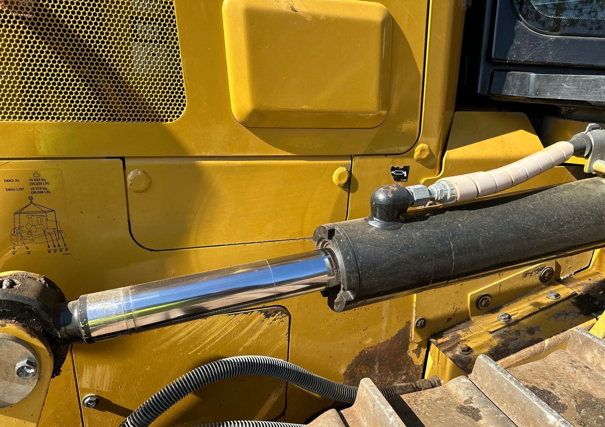 gallery 2016 Caterpillar D6K2 LGP dozer