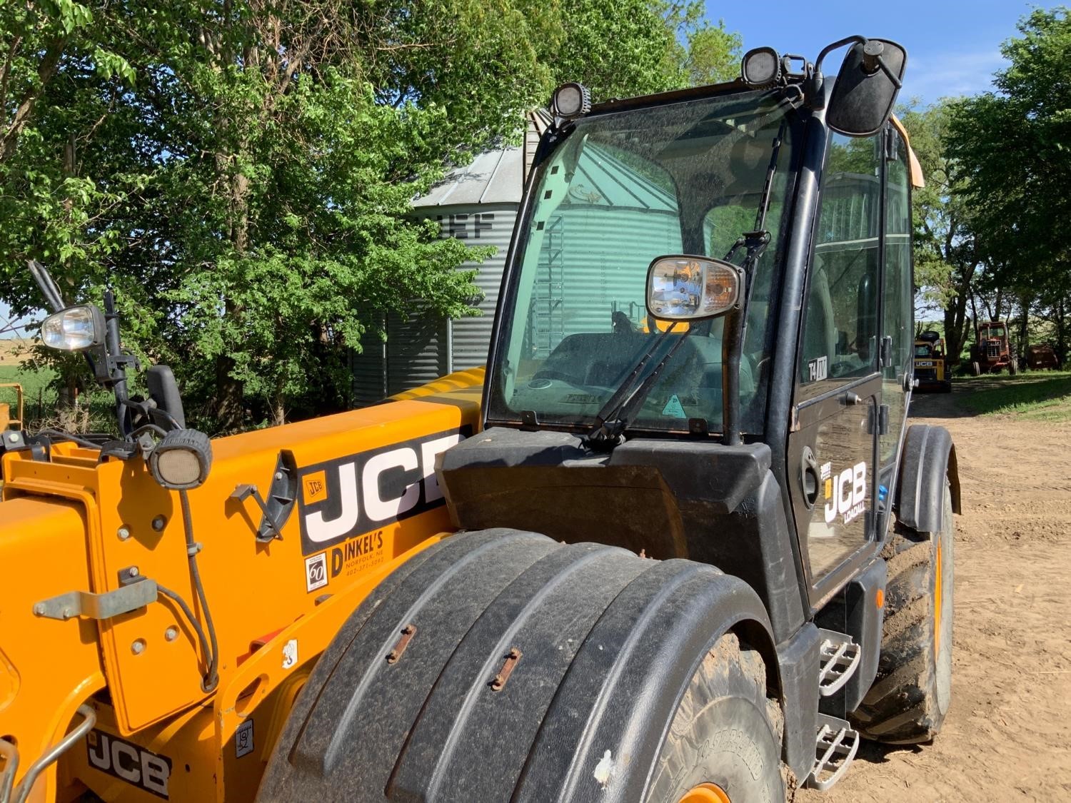 gallery 2017 Jcb 560-80AGS 4x4x4 Telehandler