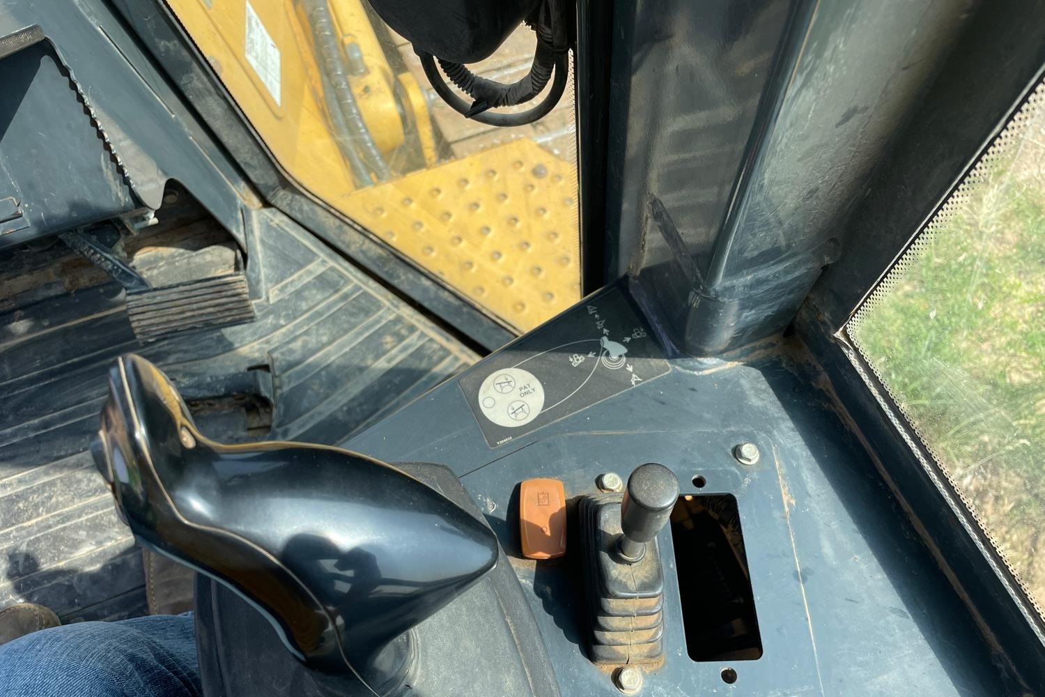 gallery 2007 John Deere 850J LT Dozer WMulti-Shank Ripper