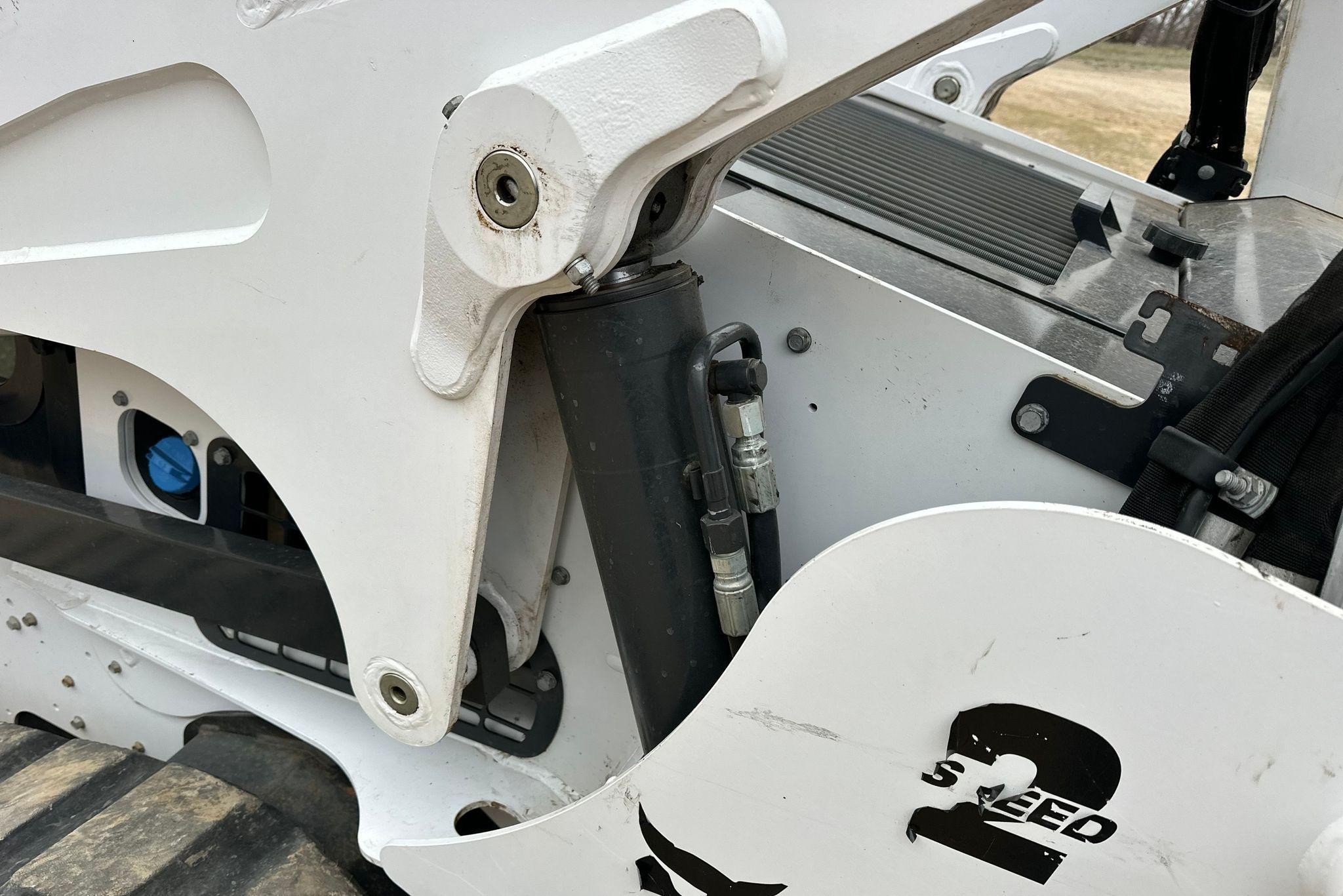 gallery 2020 Bobcat T870 tracked skid steer loader