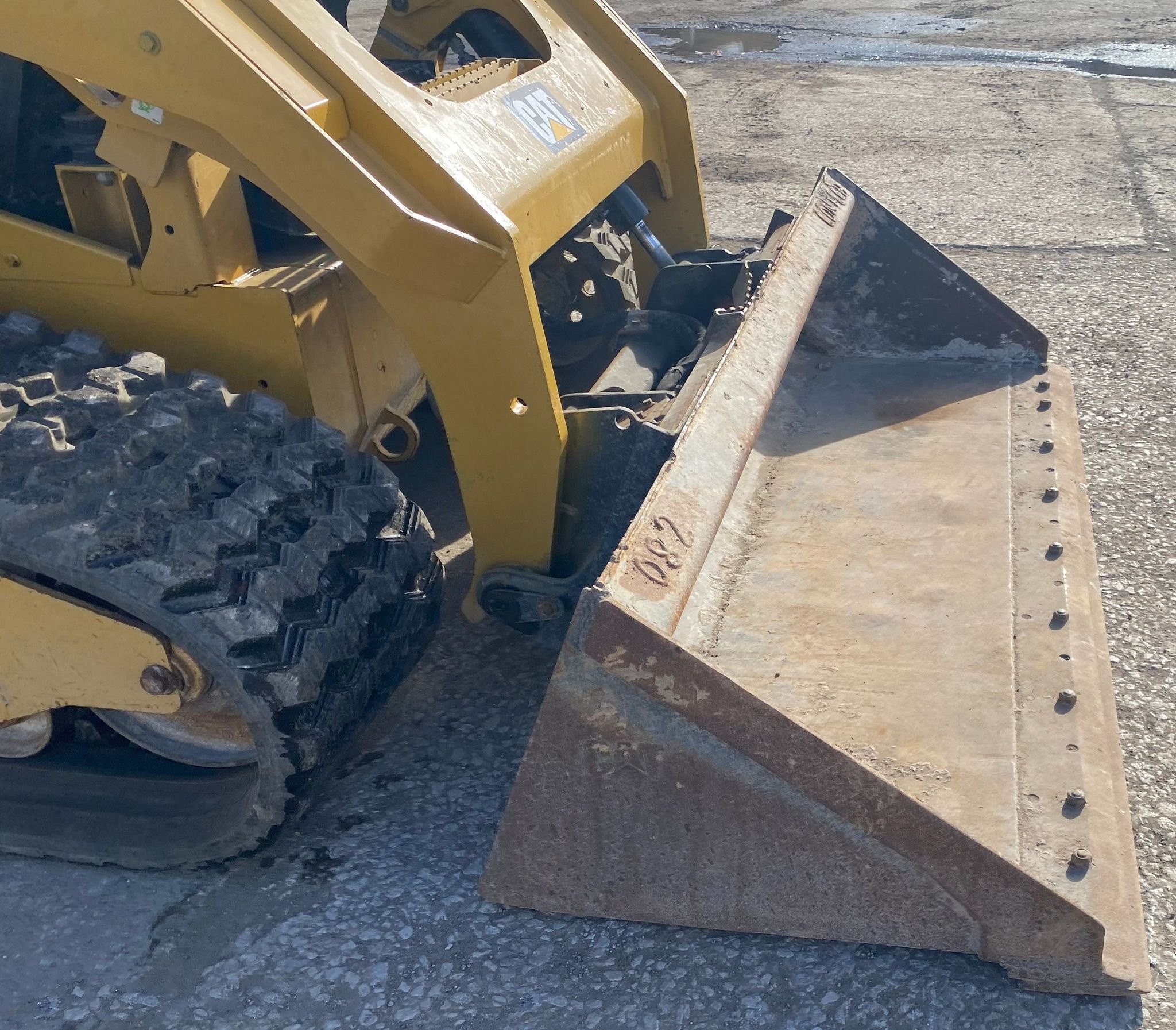 gallery 2018 Caterpillar 289D Tracked Skid Steer Loader