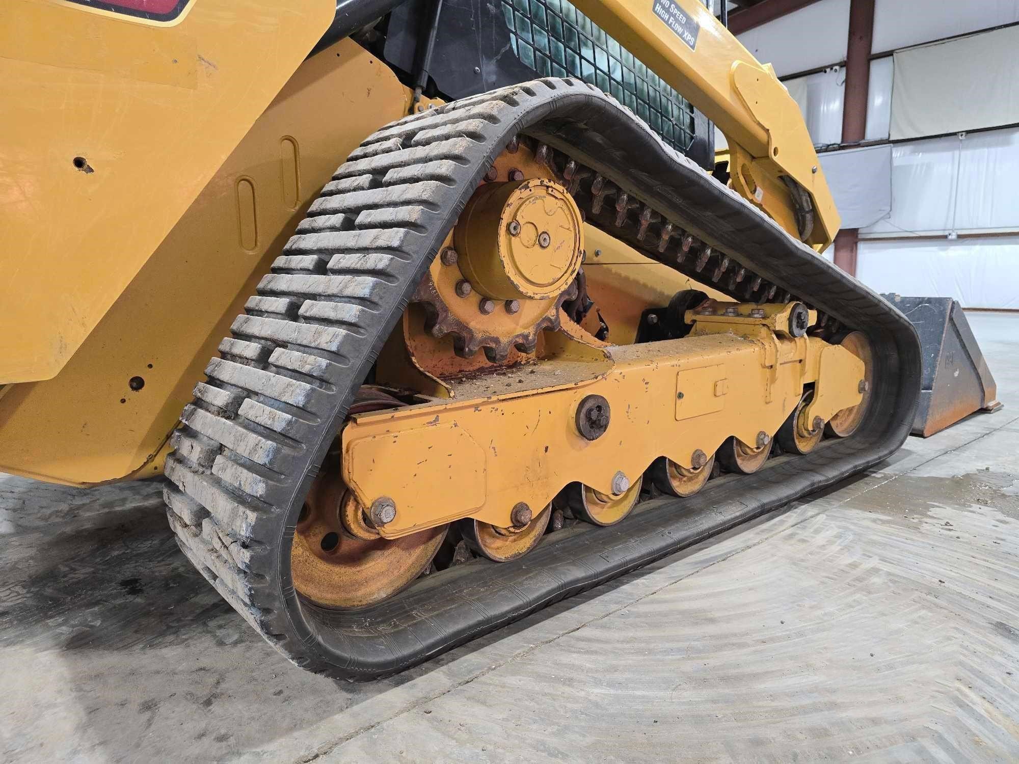 gallery 2022 Caterpillar 299D3 skid steer