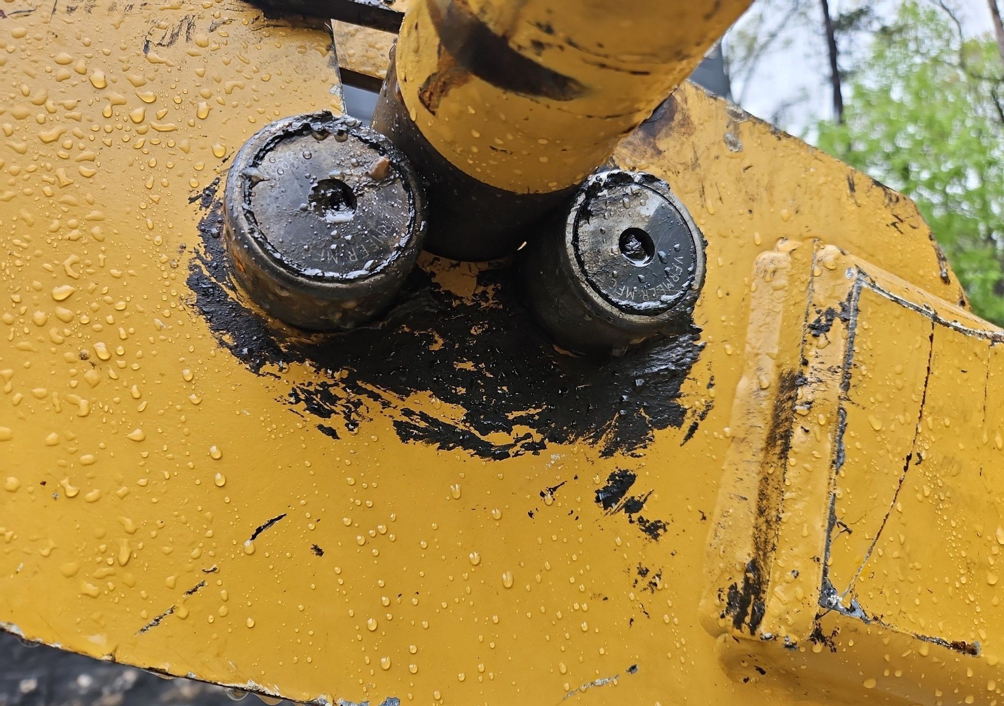 gallery 2014 Vermeer RTX1250 cable plow
