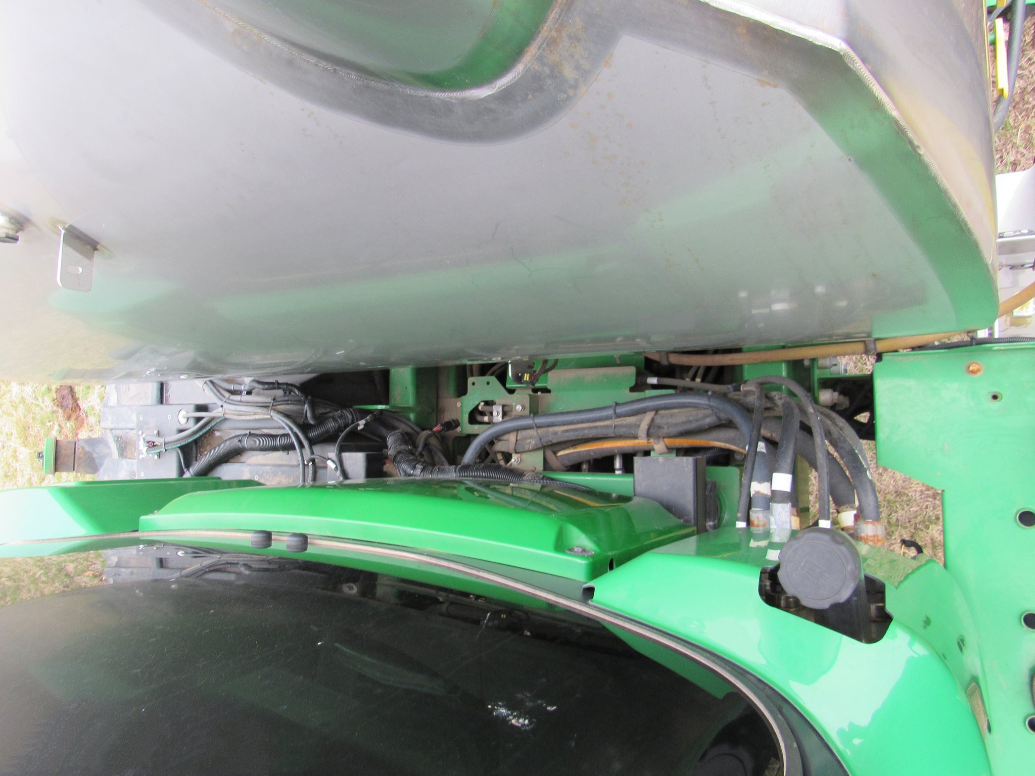gallery 2014 John Deere R4038 self-propelled sprayer