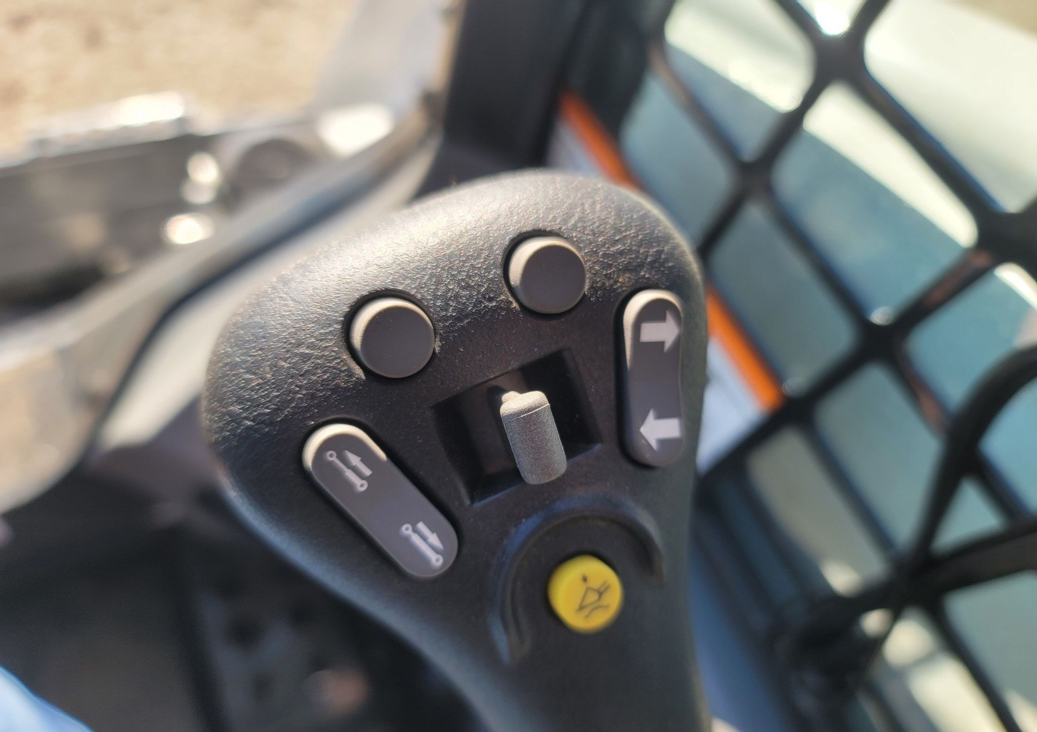 gallery 2022 Bobcat T870 tracked skid steer loader
