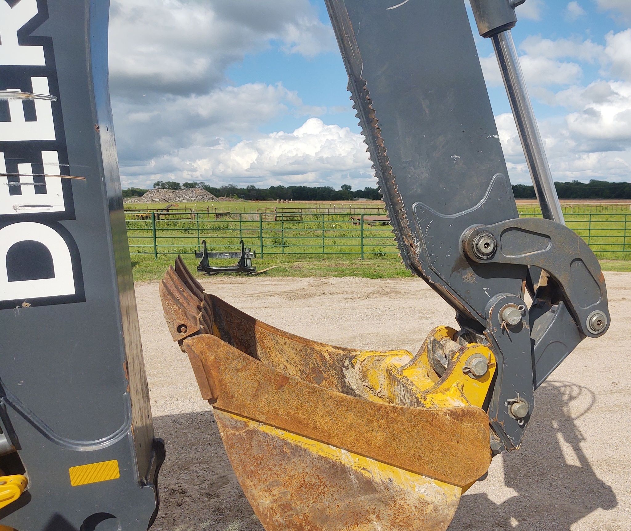 gallery 2018 John Deere 410L backhoe