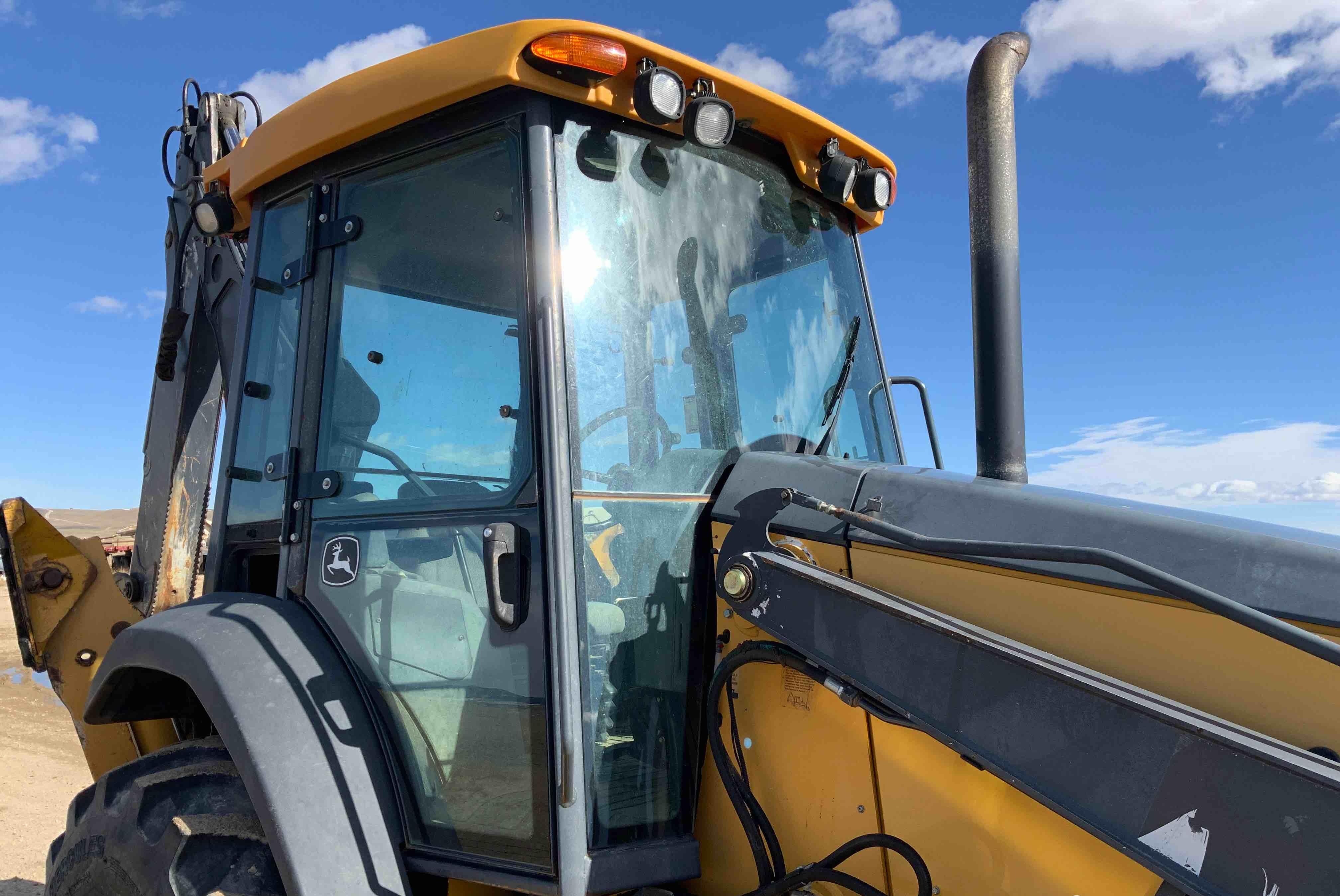 gallery 2012 John Deere 410J 4x4 Loader Backhoew Extendahoe