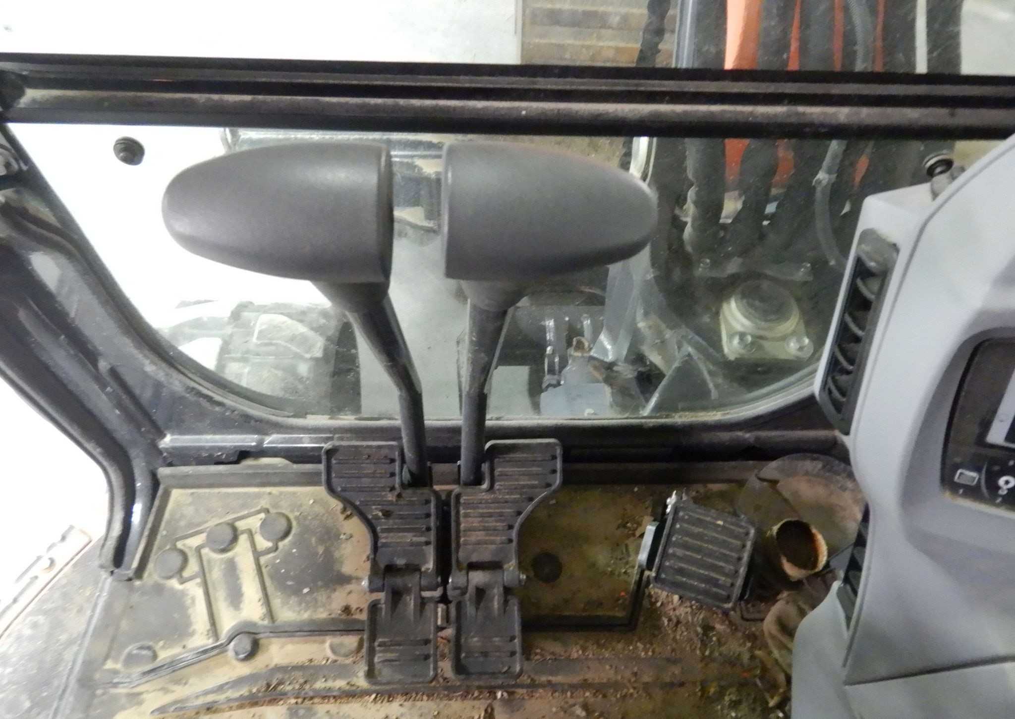 gallery 2016 Kubota KX057-4 mini excavator