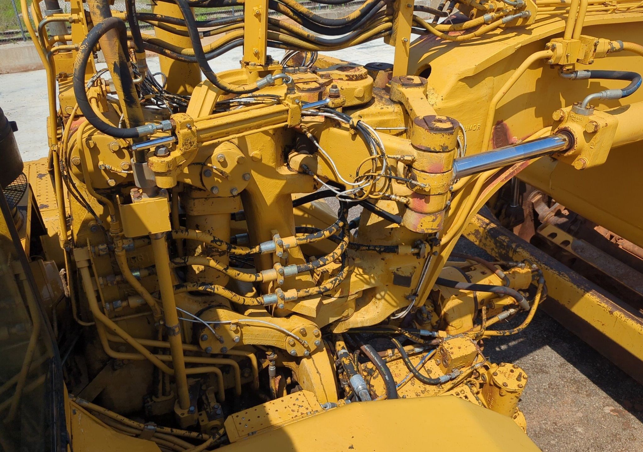 gallery 1995 Caterpillar 623F Elevating Scraper