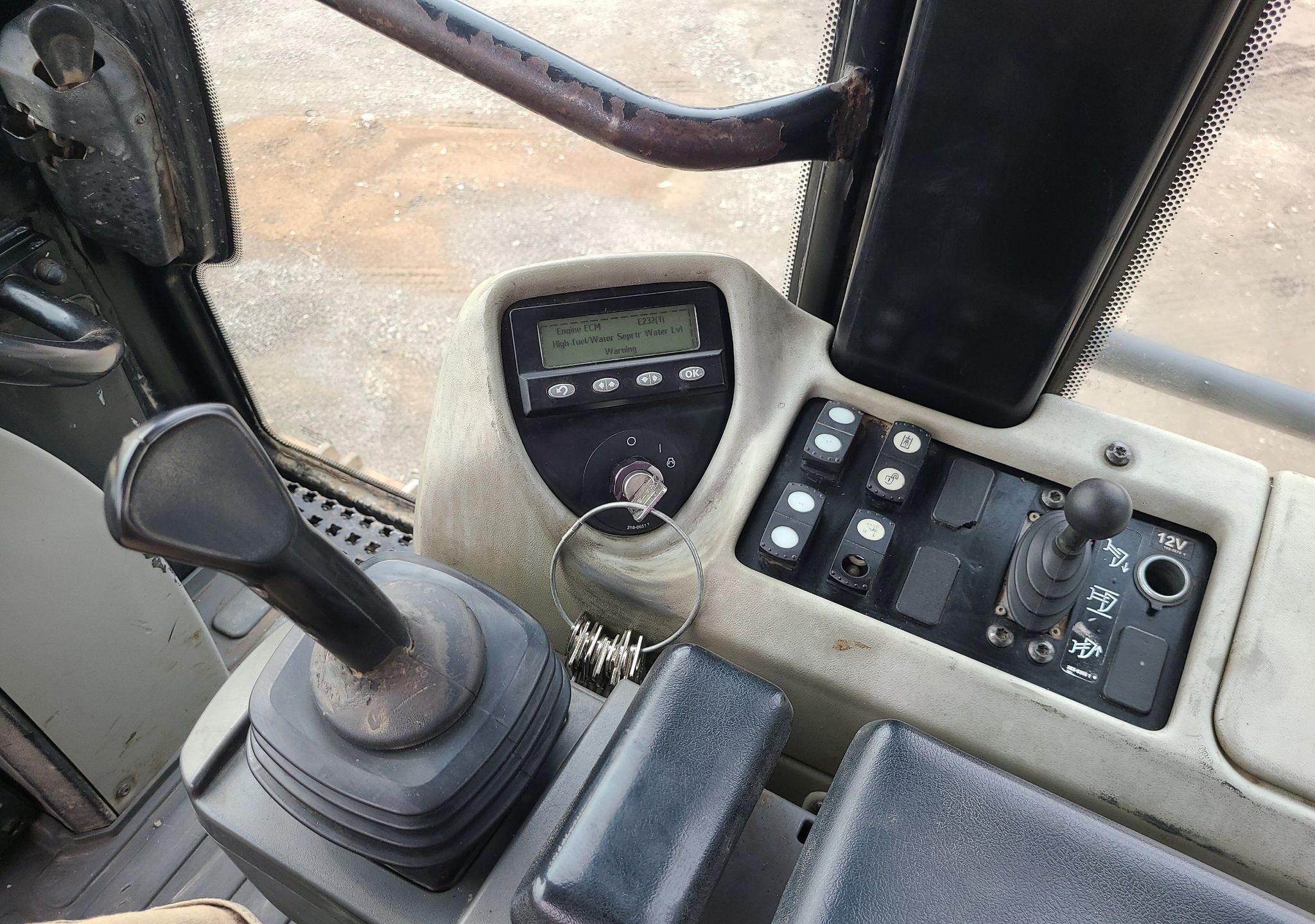 gallery 2008 Caterpillar 963D track loader