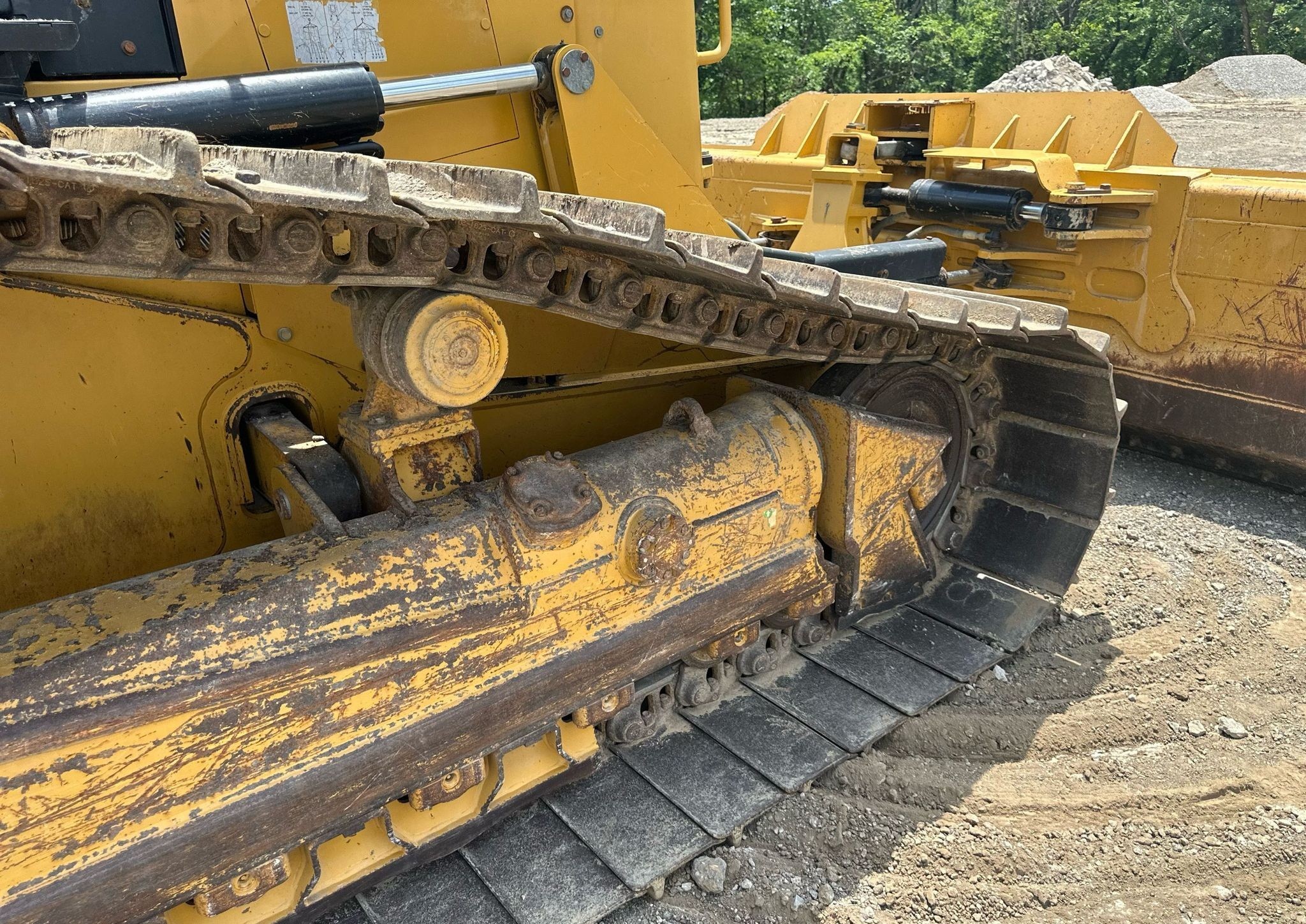 gallery 2012 Caterpillar D6N LGP dozer