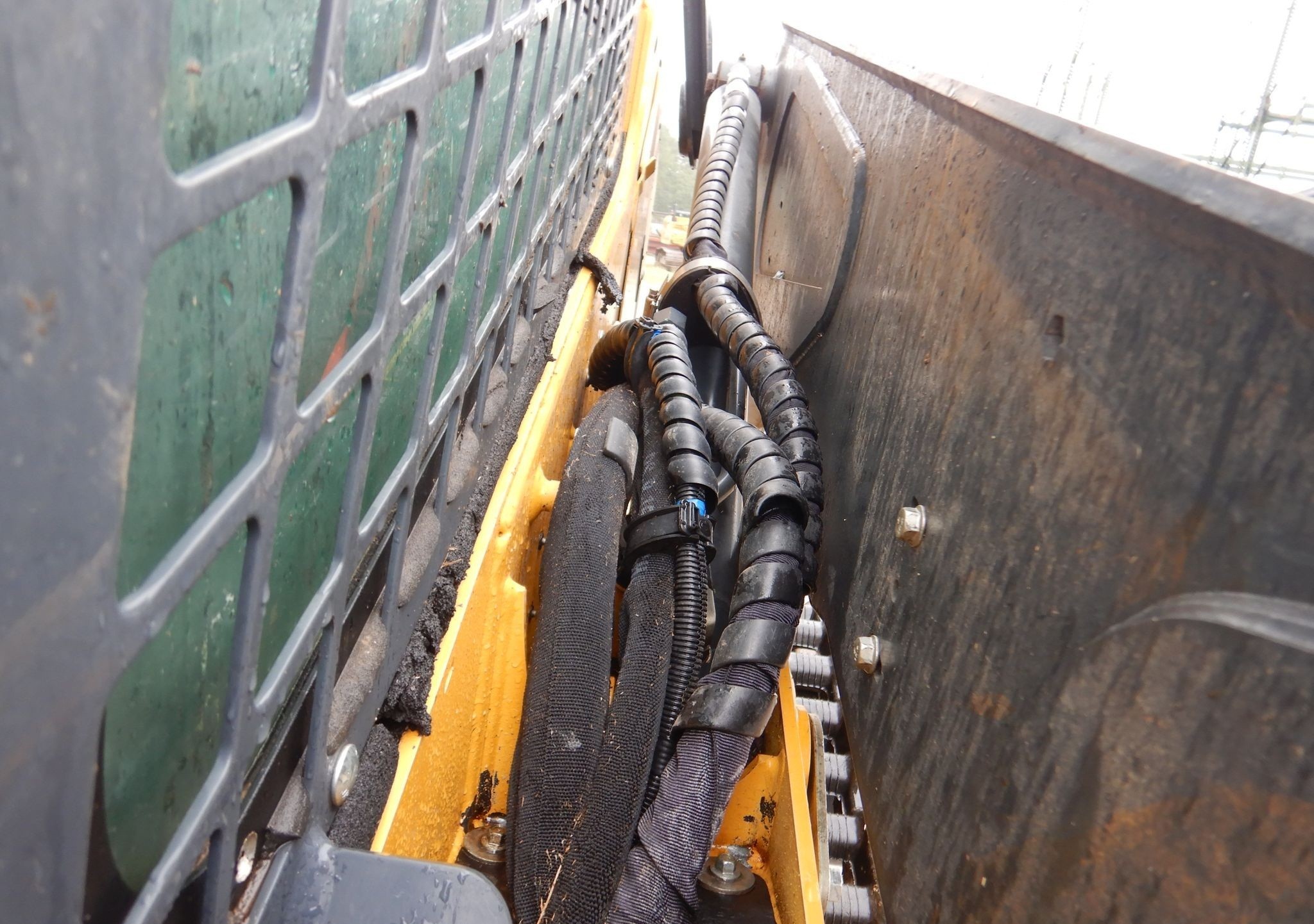 gallery 2021 John Deere 333G tracked skid steer loader