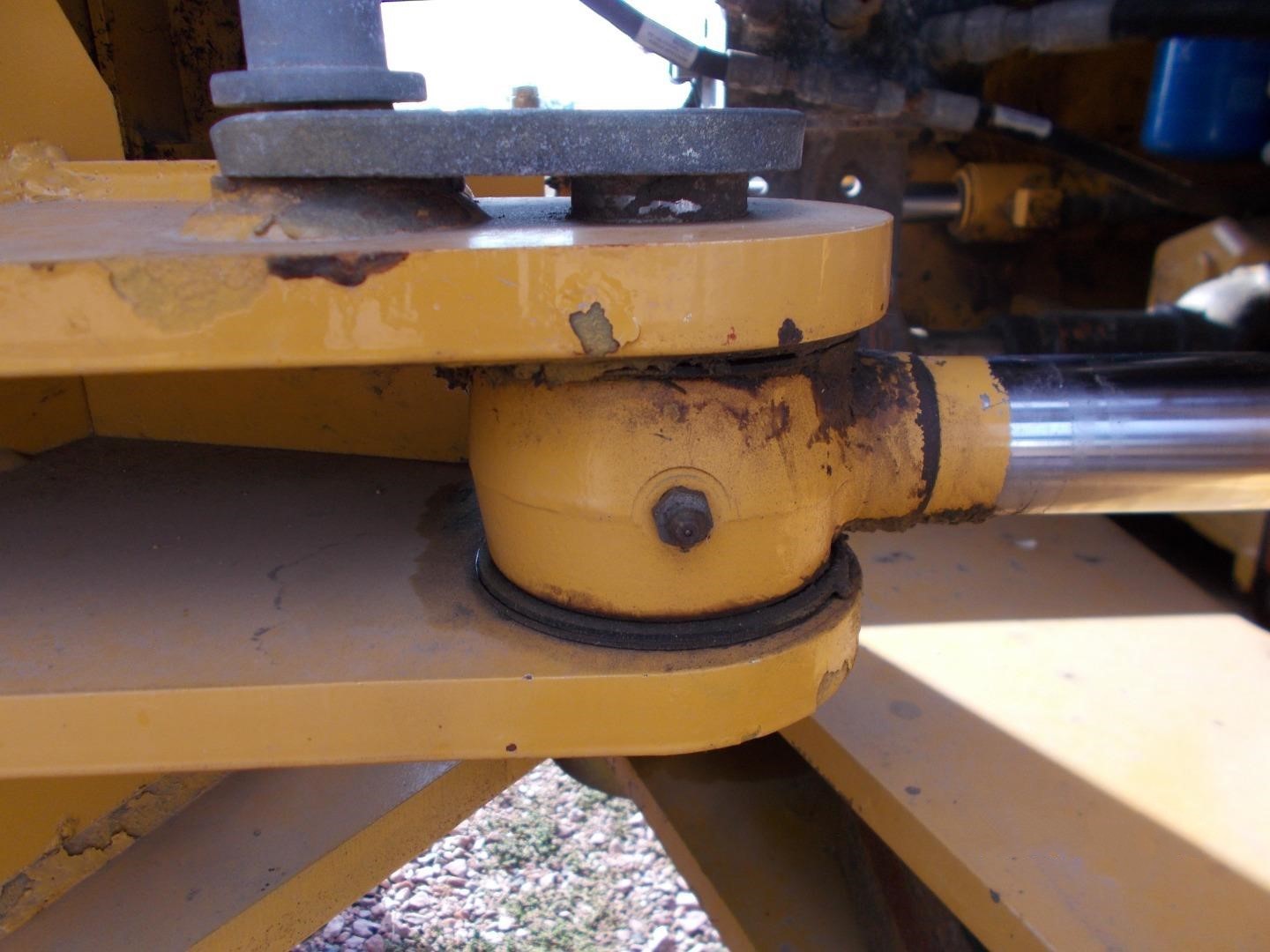 gallery 2015 John Deere 544K Wheel Loader