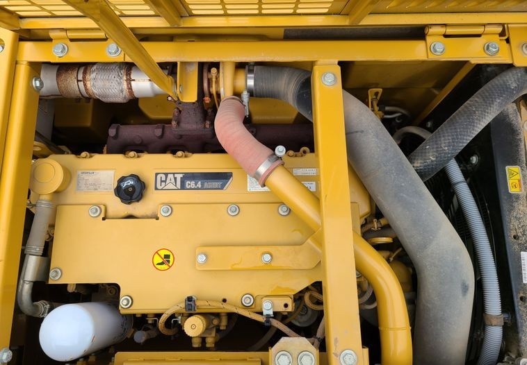 gallery 2014 Caterpillar 321D LCR excavator