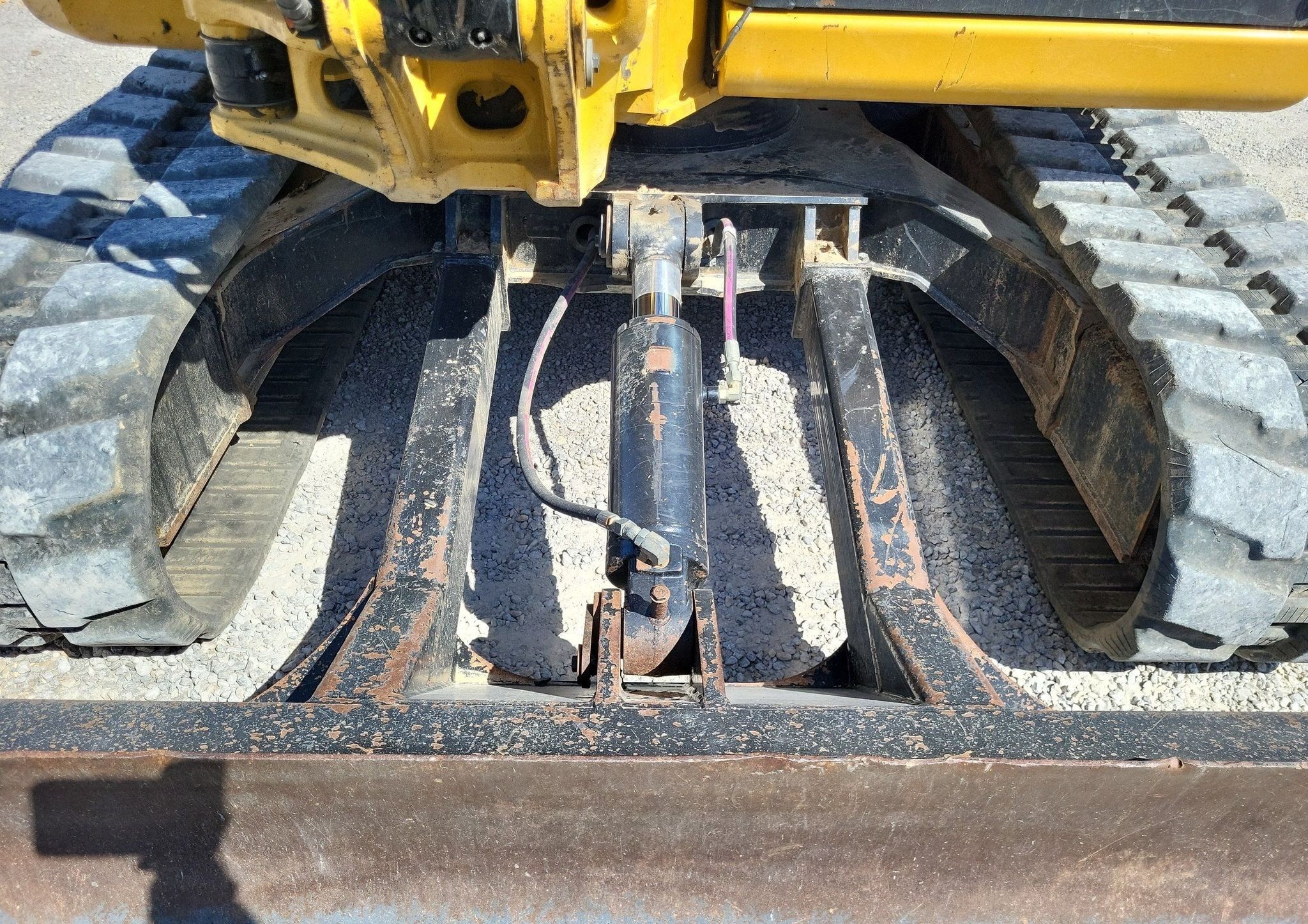 gallery 2014 Caterpillar 308E2 CR mini excavator