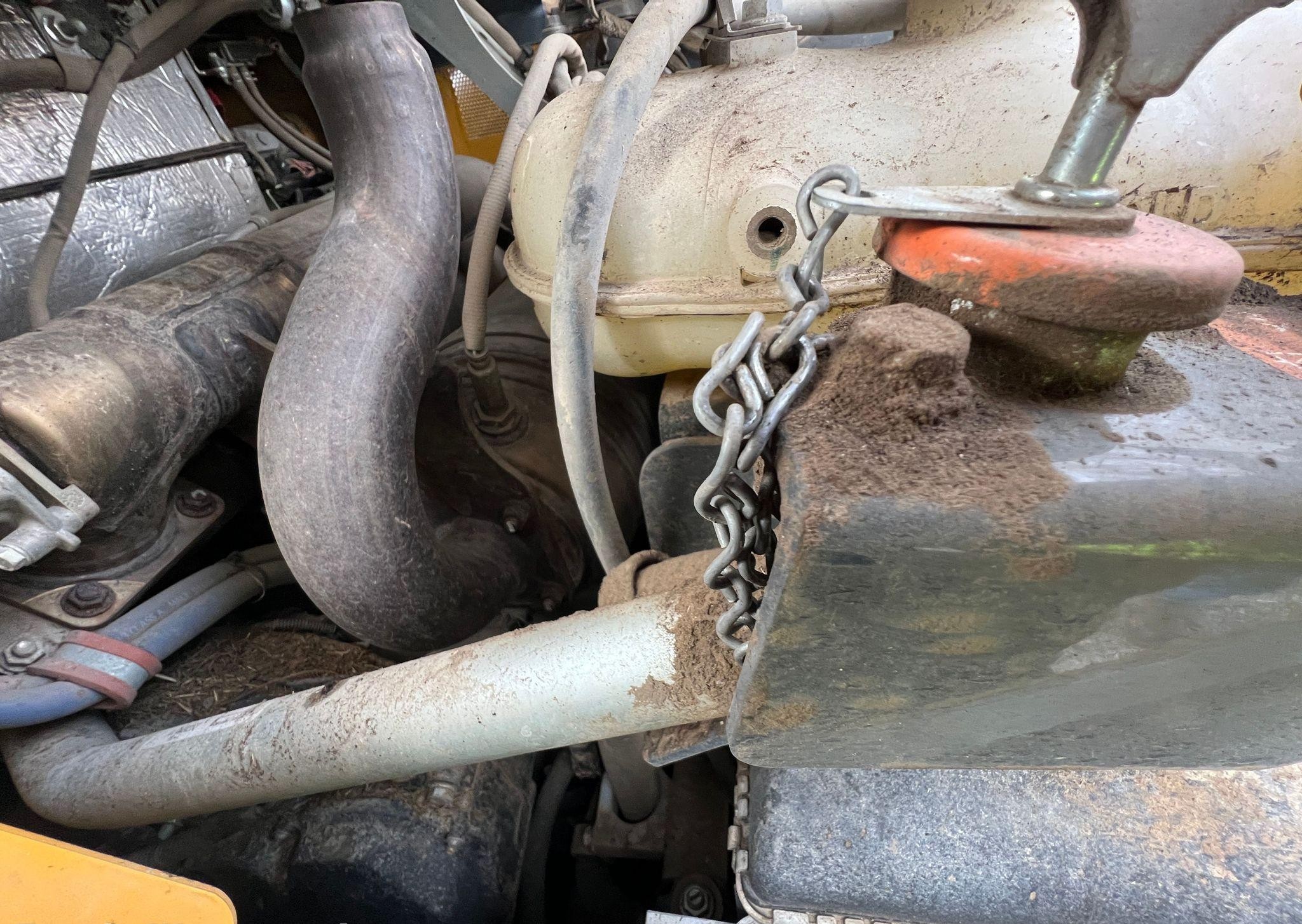 gallery 2019 John Deere 333G  tracked skid steer loader