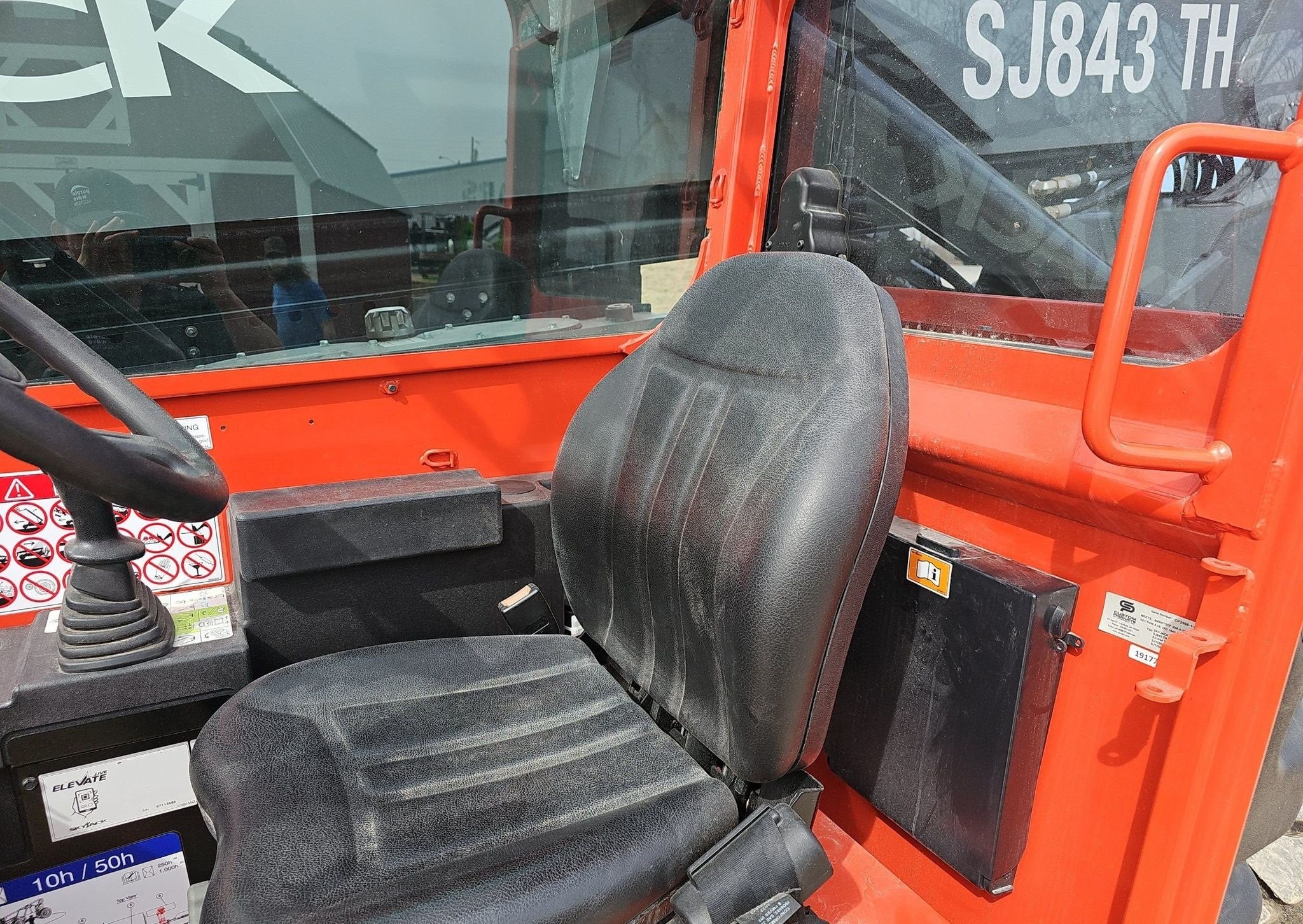 gallery 2023 Skyjack SJ843TH telehandler
