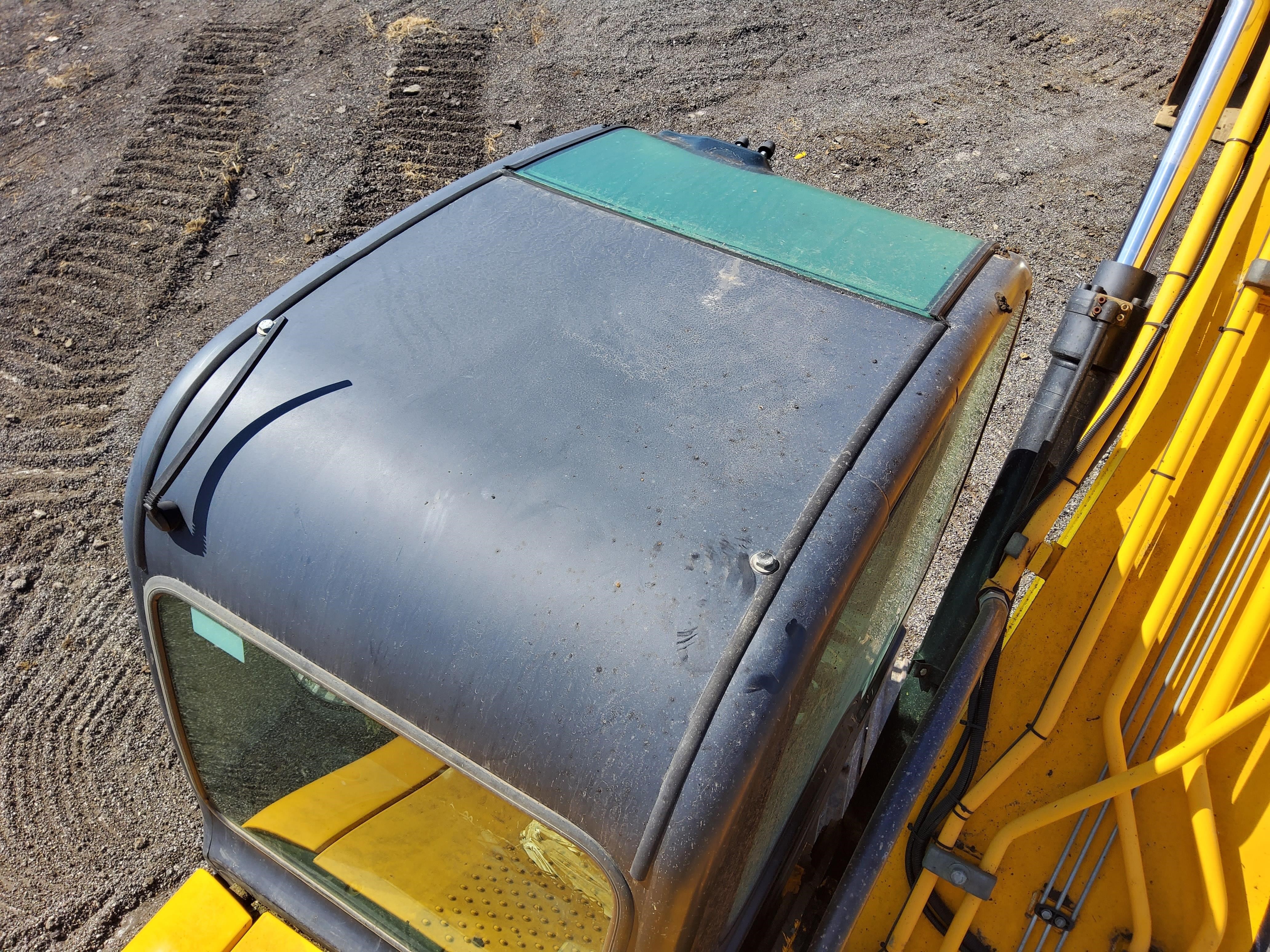 gallery 2011 JCB JS220LC Excavator