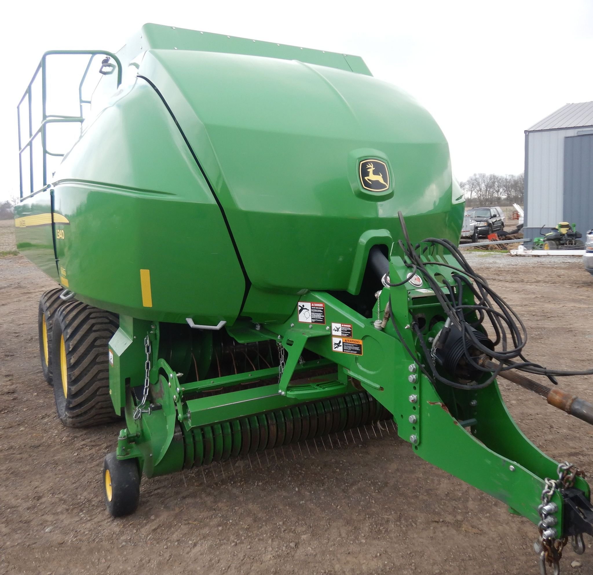 gallery 2016 John Deere L340 square baler