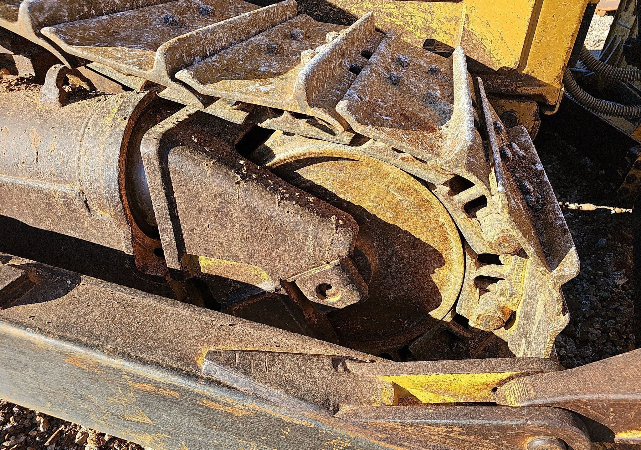 gallery 2014 Caterpillar D6T XL dozer