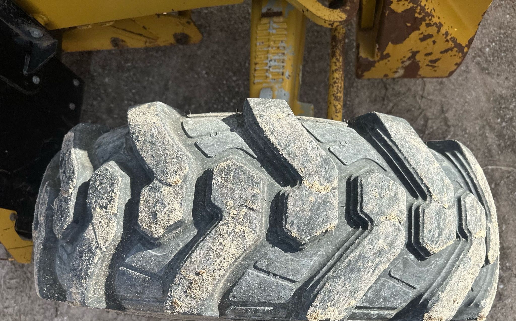 gallery 2015 Caterpillar 420F backhoe