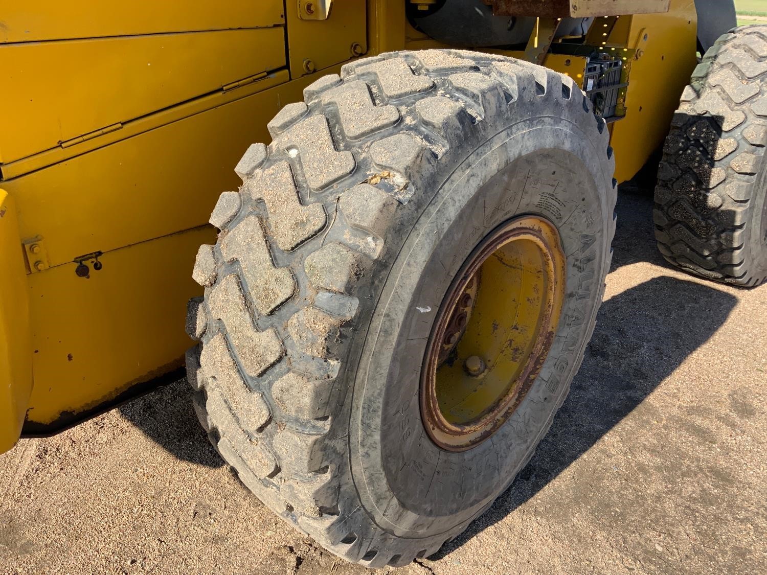 gallery 2009 John Deere 544K Wheel Loader