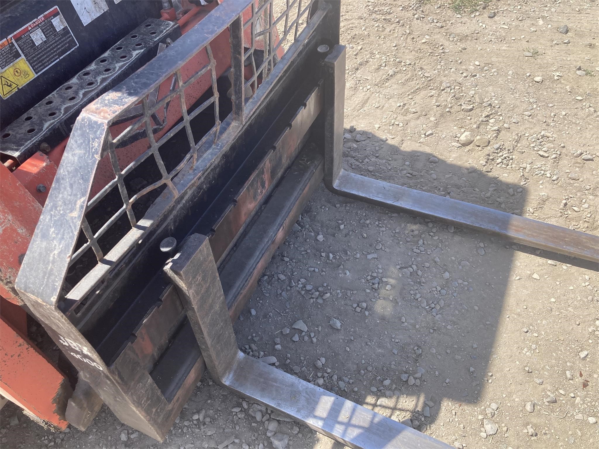 gallery 2019 KUBOTA SVL95-2S Skid Steer