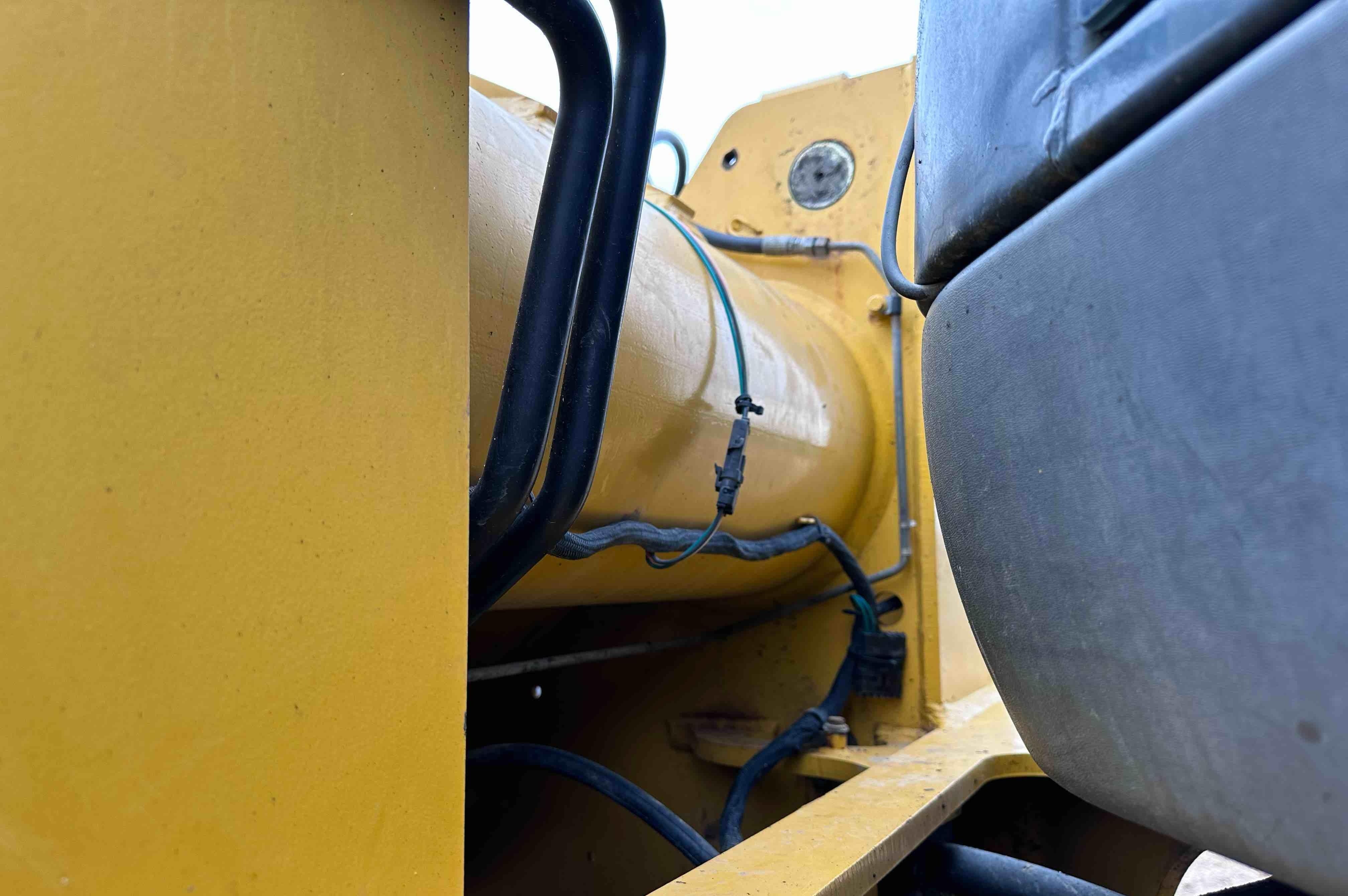 gallery 2004 John Deere 624J Wheel Loader W4-IN-1 Bucket