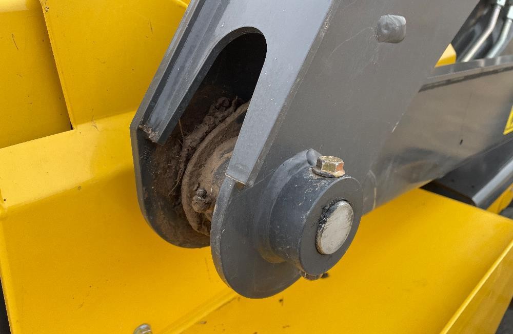 gallery 2020 New Holland L328 Skid Steer