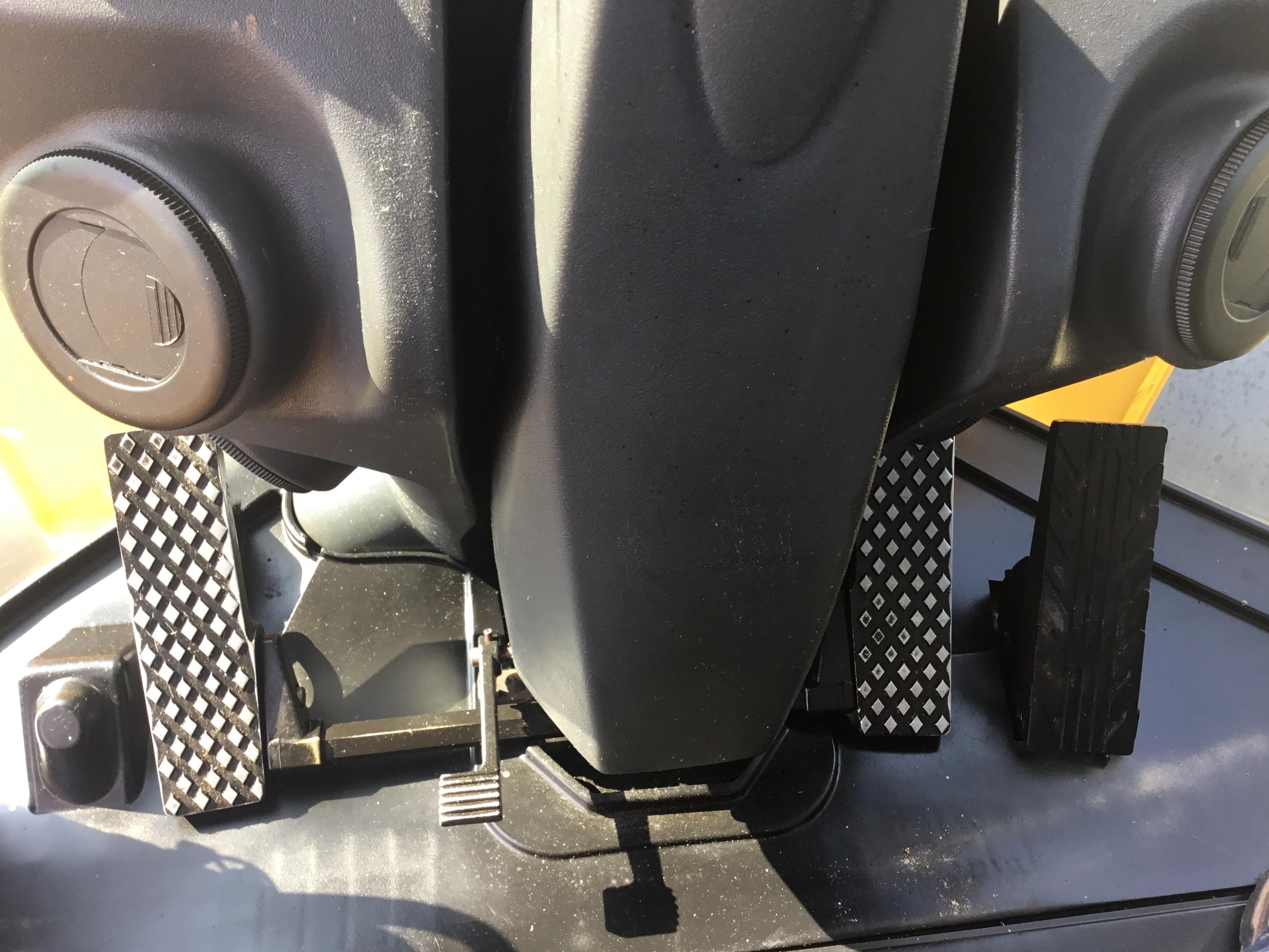 gallery 2010 John Deere 544K High Lift Wheel Loader WGrapple