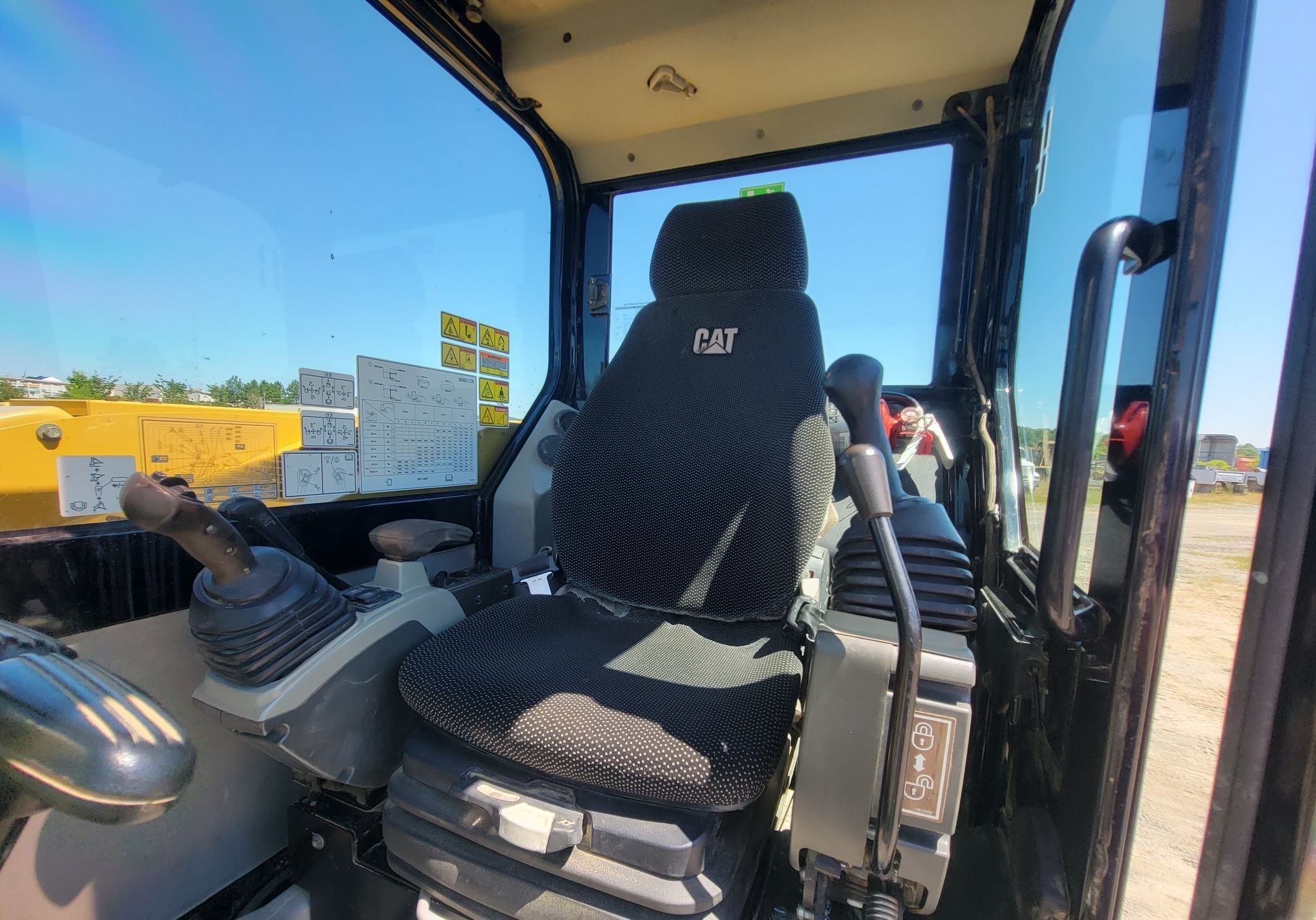 gallery 2016 Caterpillar 308E2 CR mini excavator
