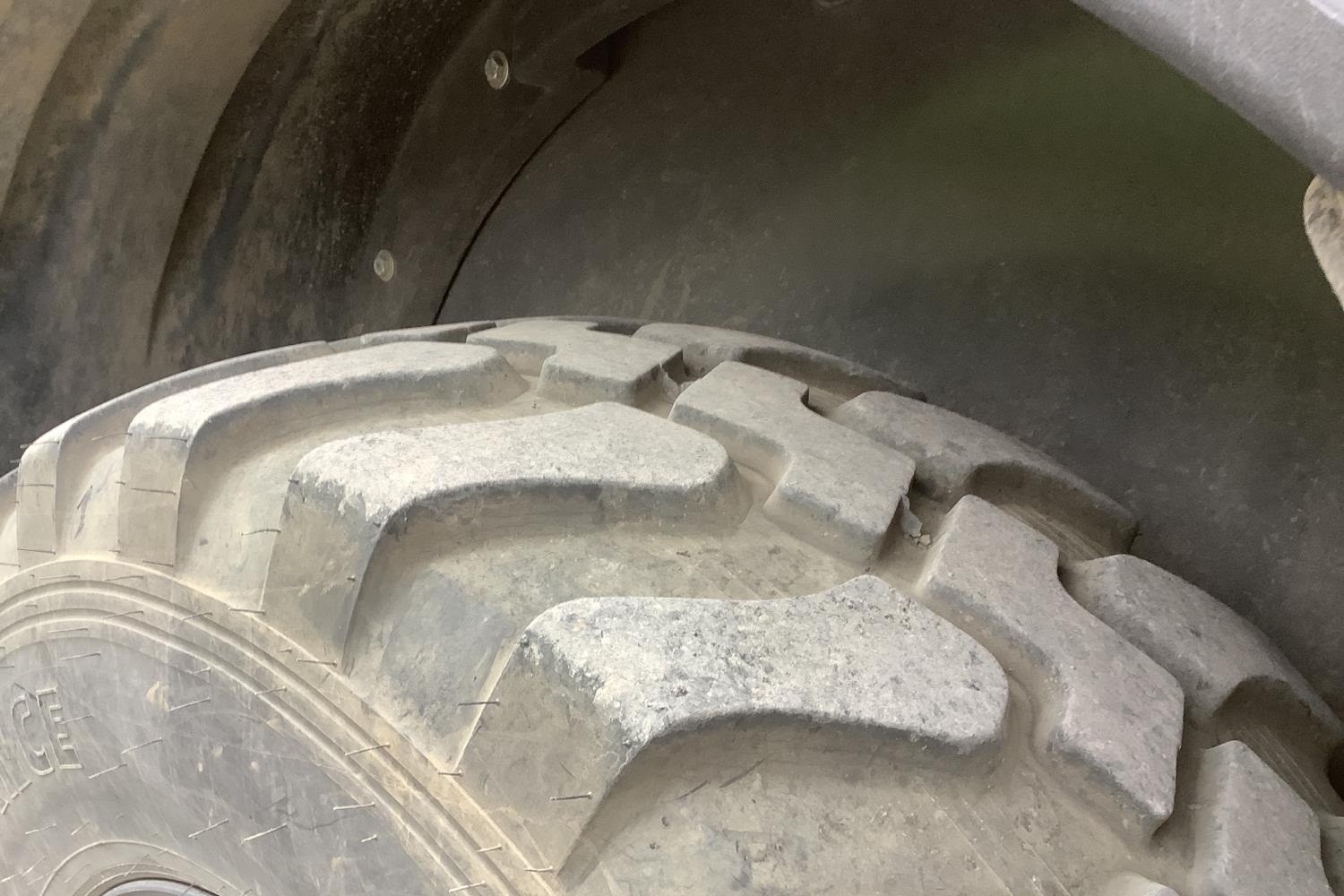 gallery 2021 Case 321F Wheel Loader