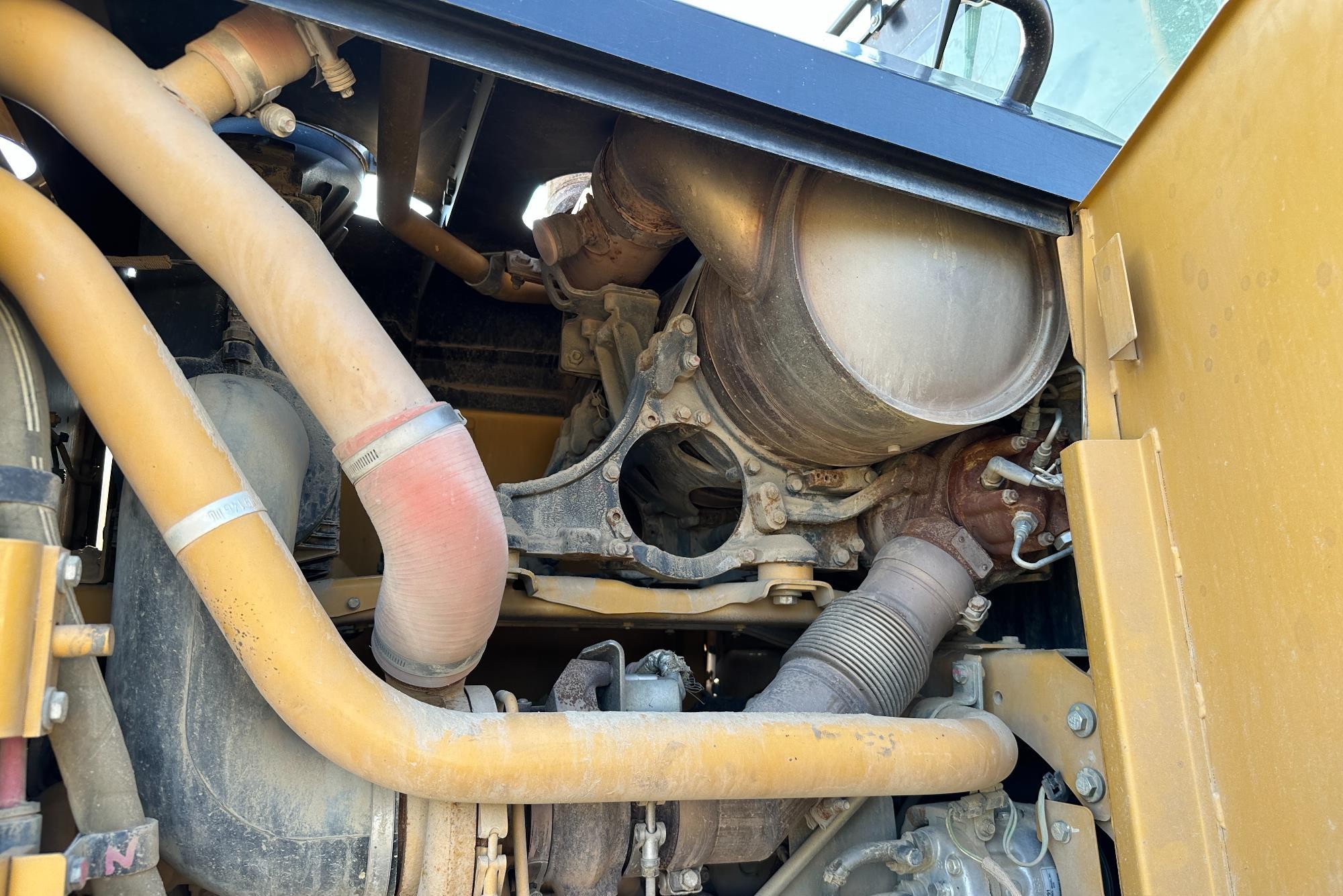 gallery 2014 Caterpillar 140M2 VHP Plus Motor Grader