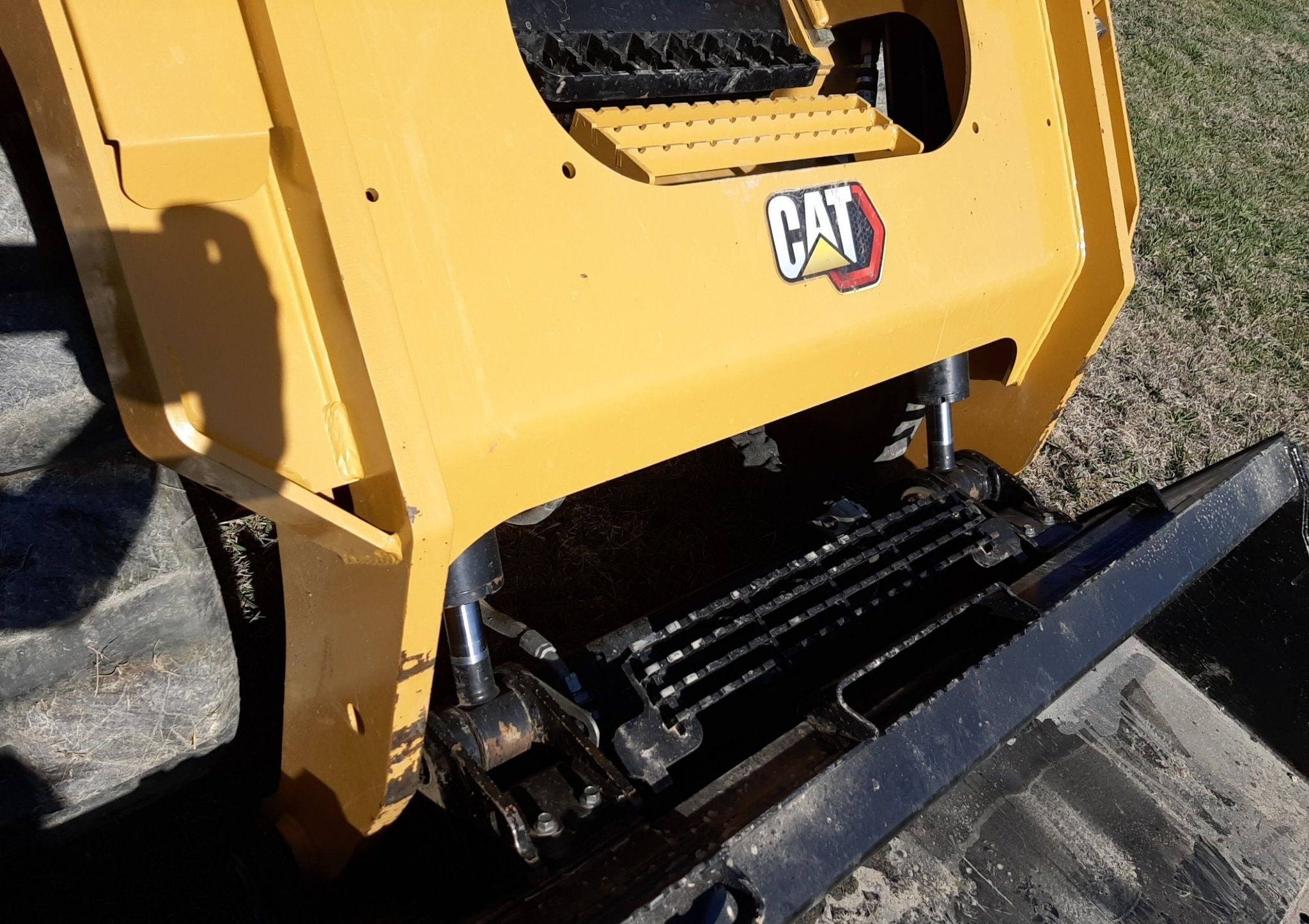 gallery 2023 Caterpillar 299D3 Skid Steer