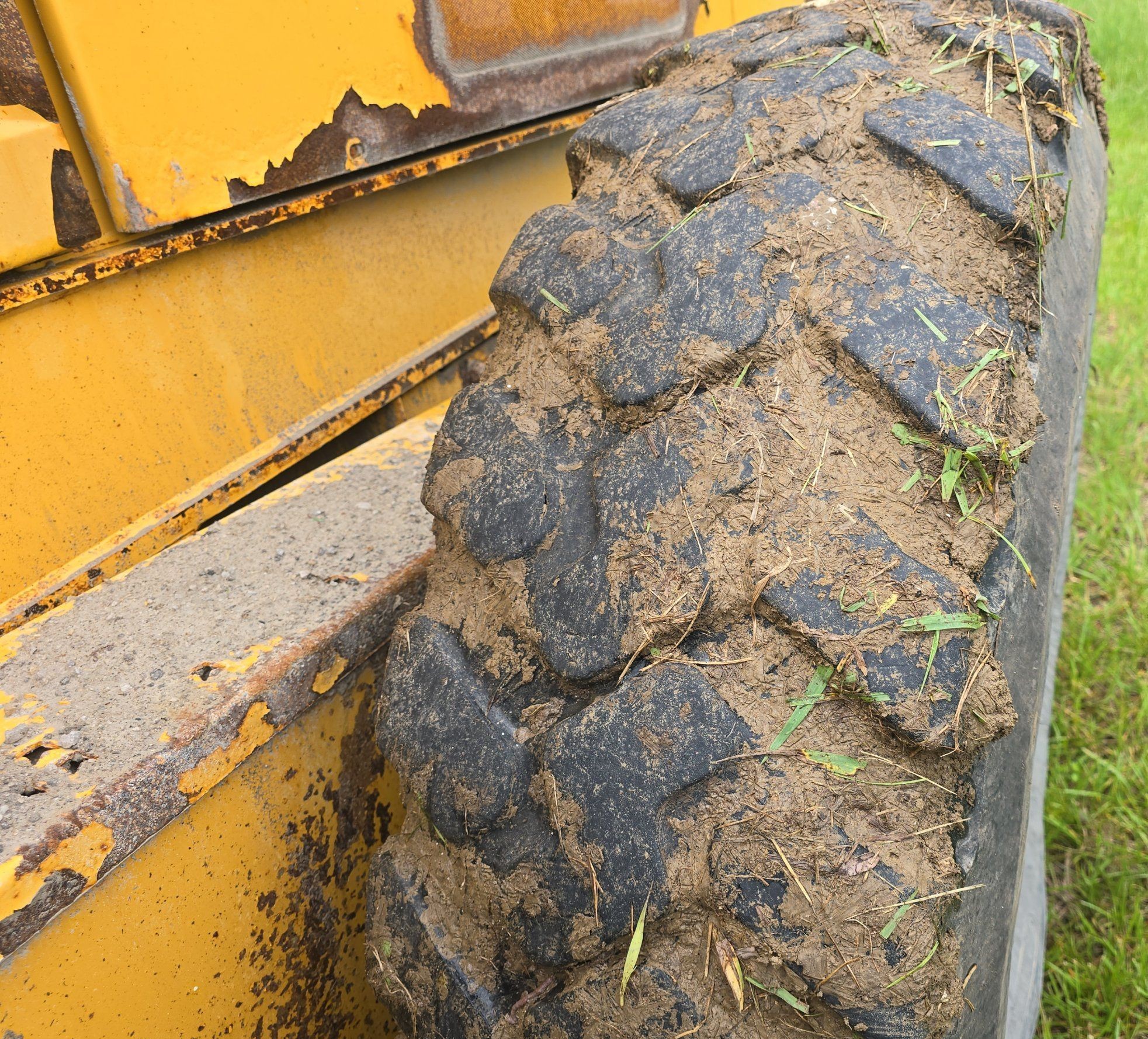 gallery 2013 John Deere 770G motor grader