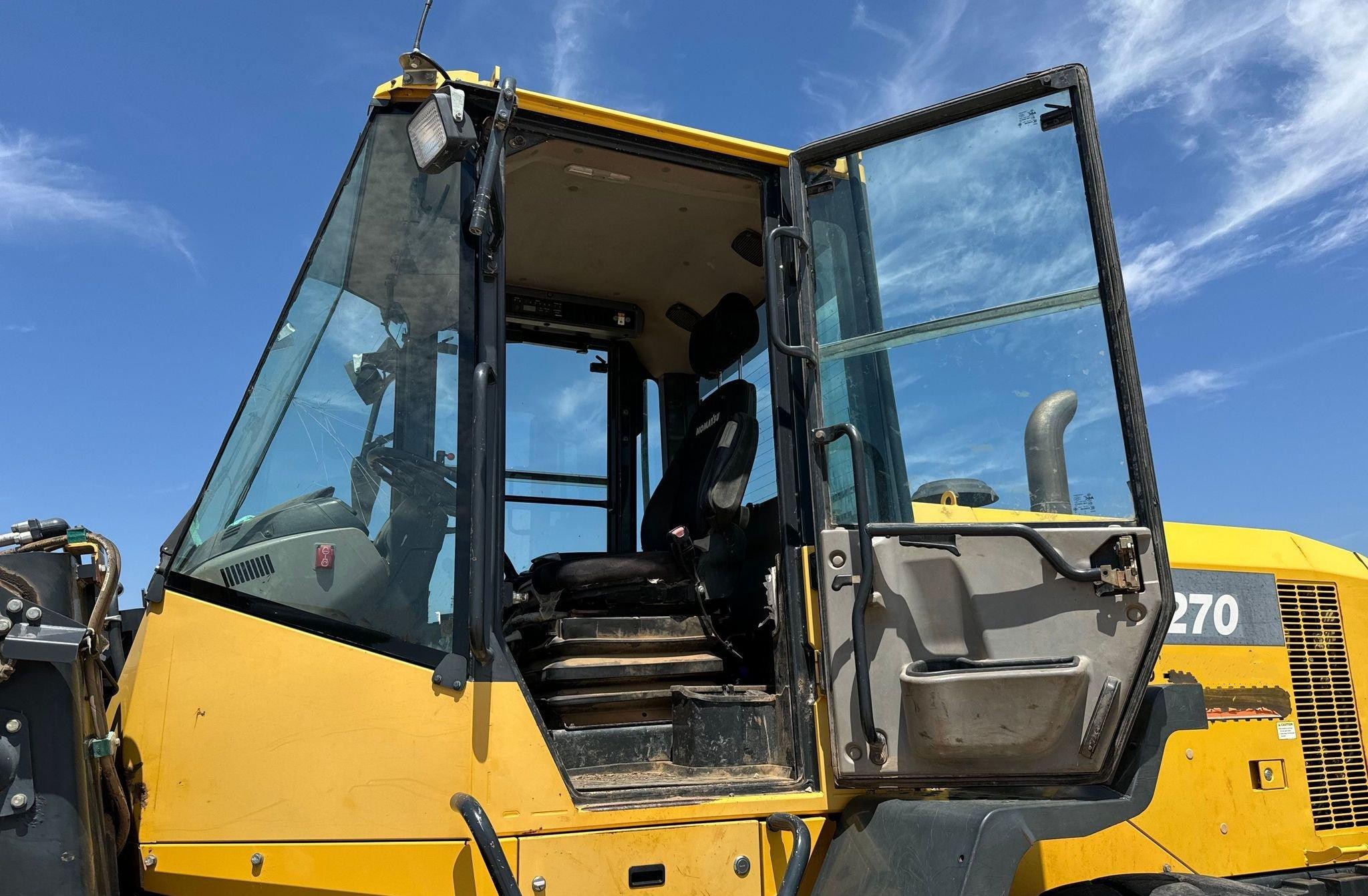 gallery 2014 Komatsu WA270-7 wheel loader