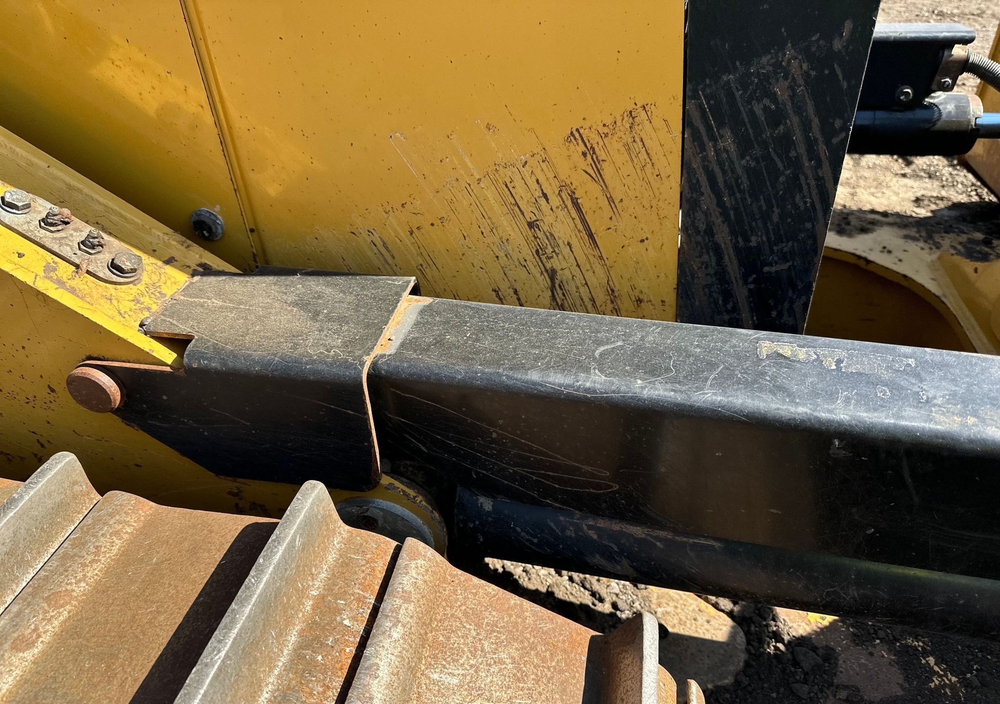 gallery 2016 Caterpillar D6K2 LGP dozer