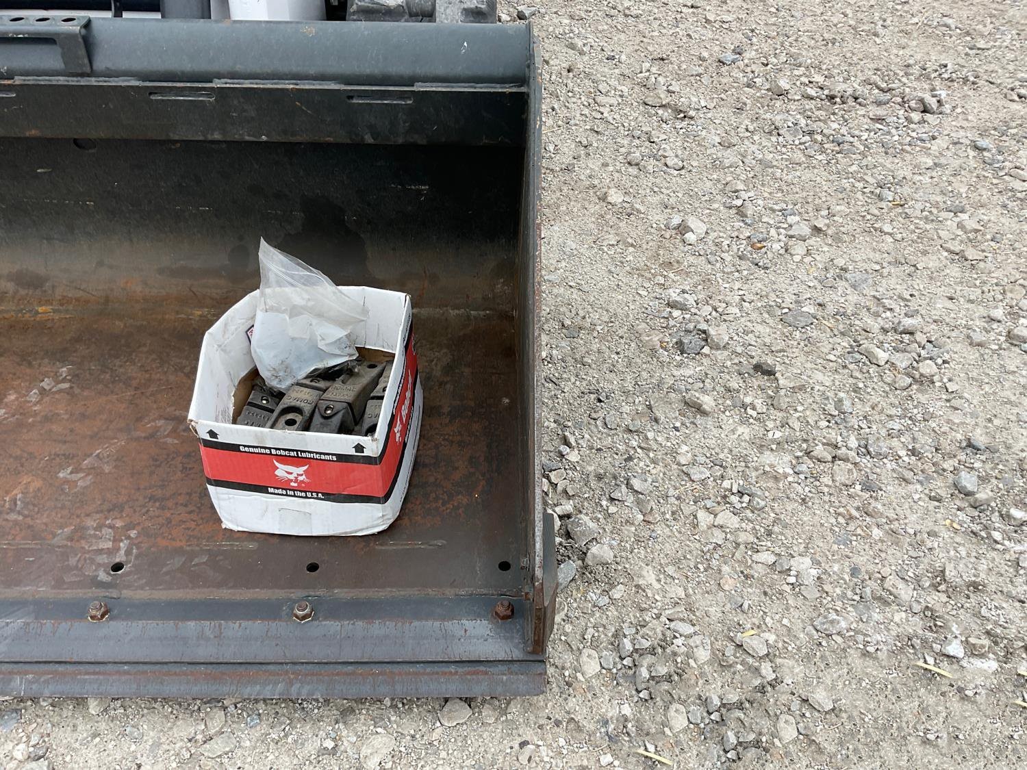 gallery 2021 Bobcat T76 R-Series Compact Track Loader