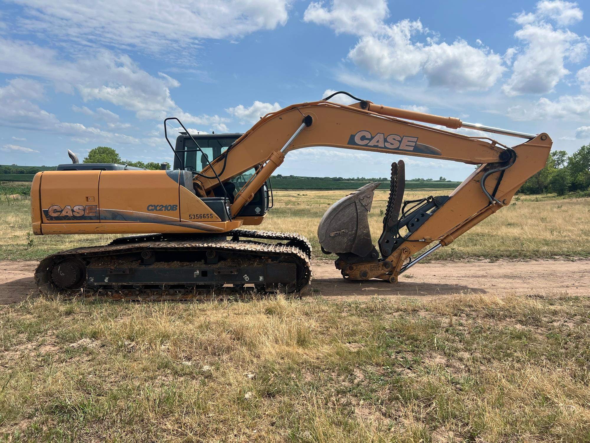 gallery 2012 Case CX210B Excavator