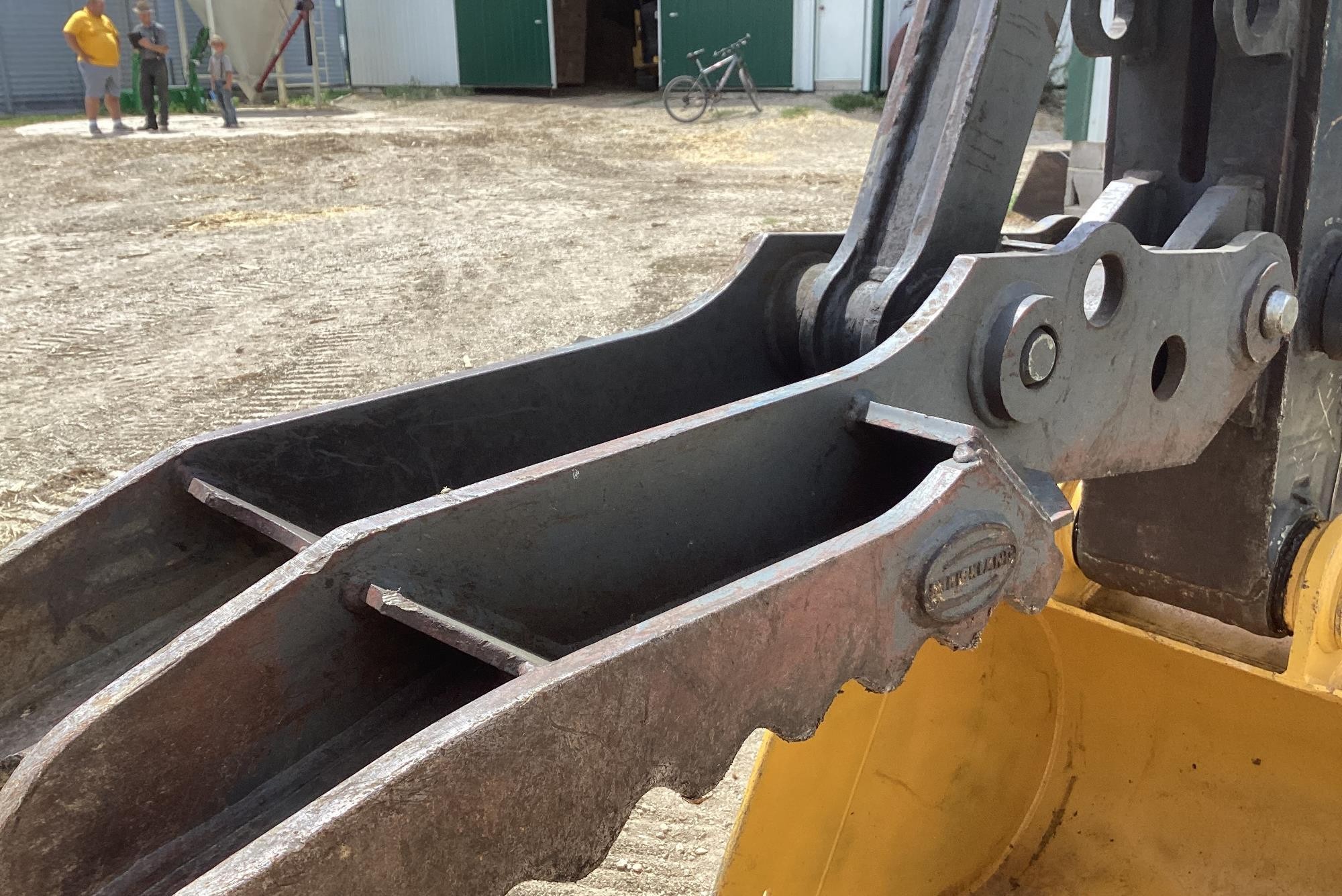 gallery 2014 John Deere 130G Excavator
