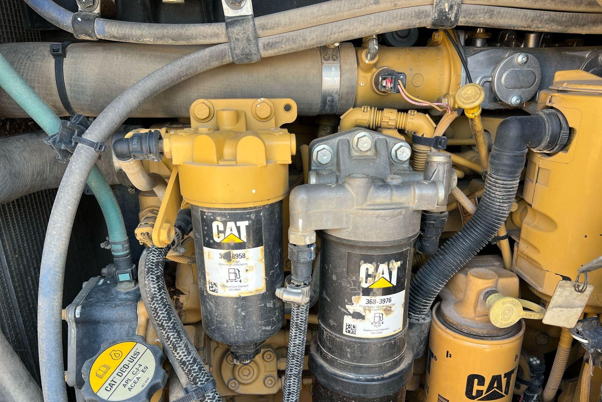 gallery 2016 Caterpillar 963K track loader