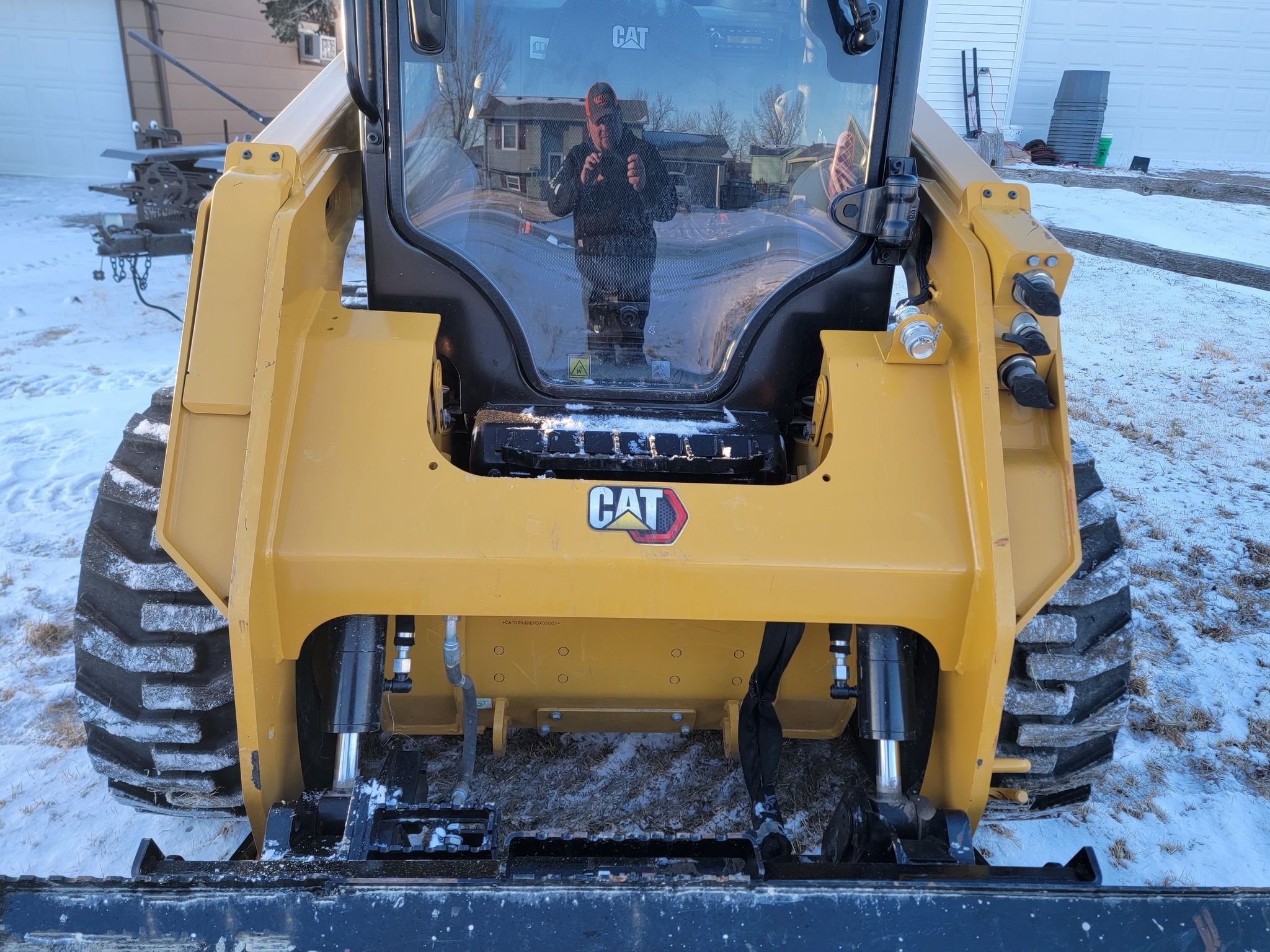 gallery 2021 Caterpillar 242D3 skid steer loader