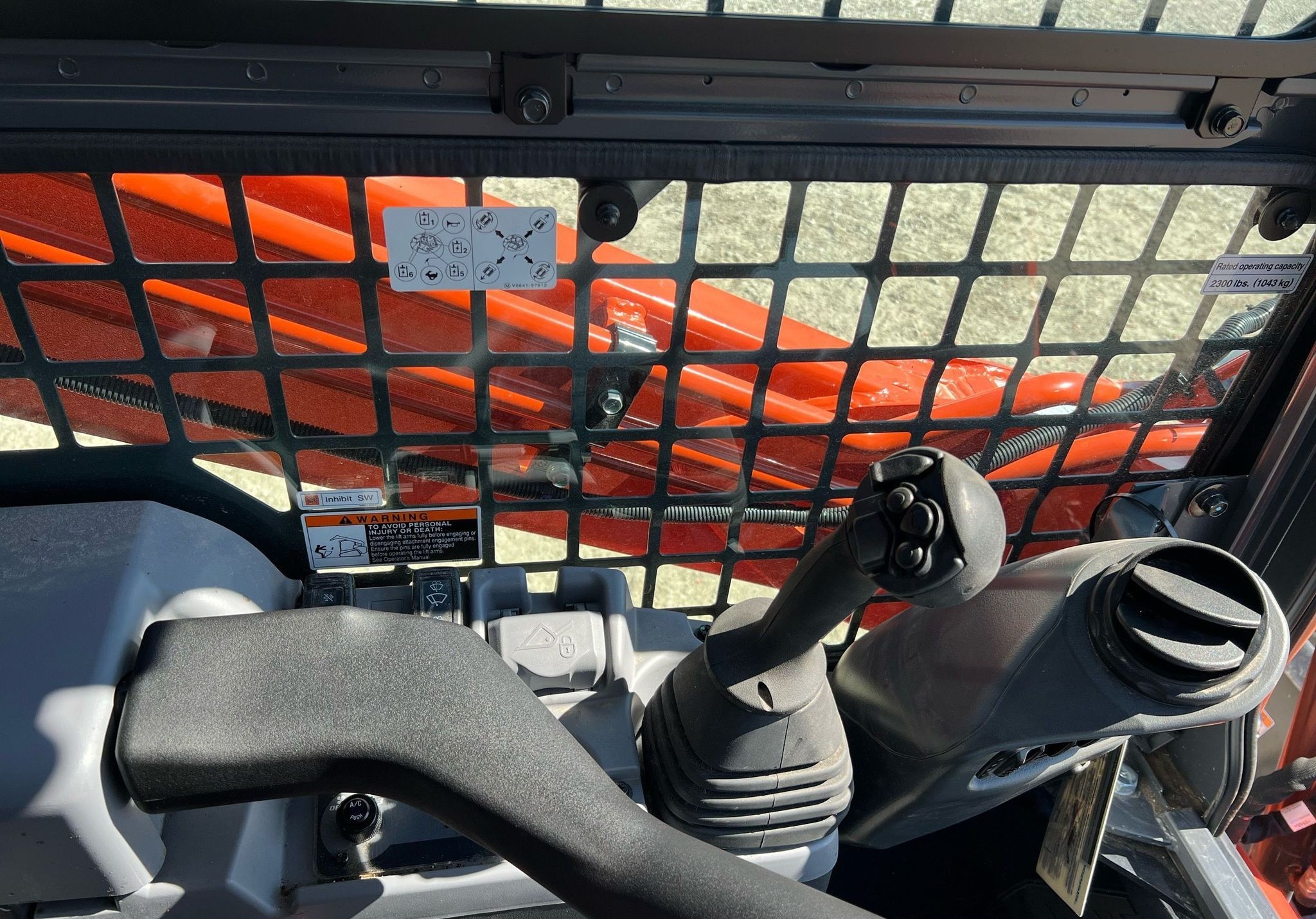 gallery 2022 Kubota SVL75-2 tracked skid steer loader