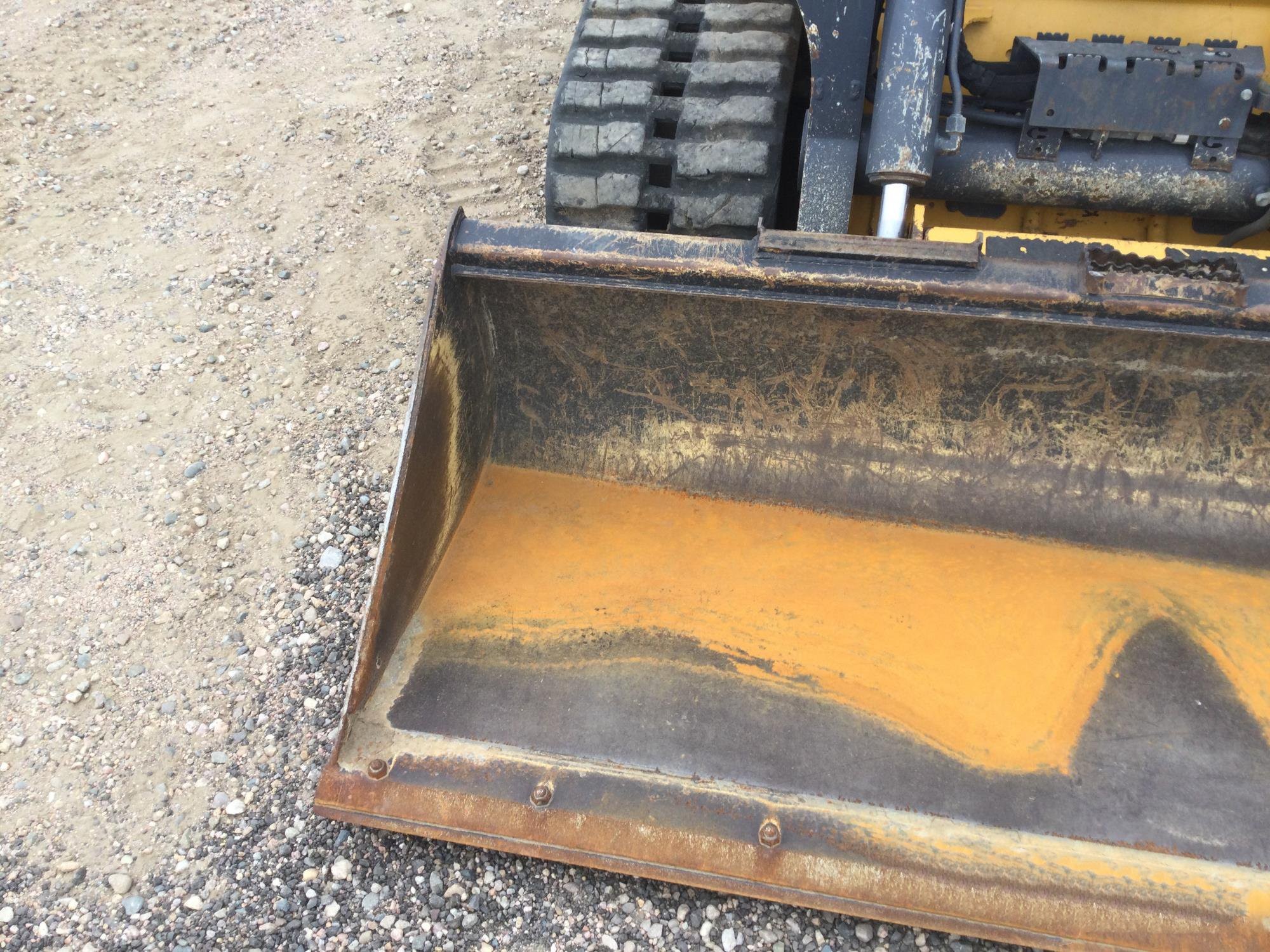 gallery 2018 John Deere 331G Skid Steer