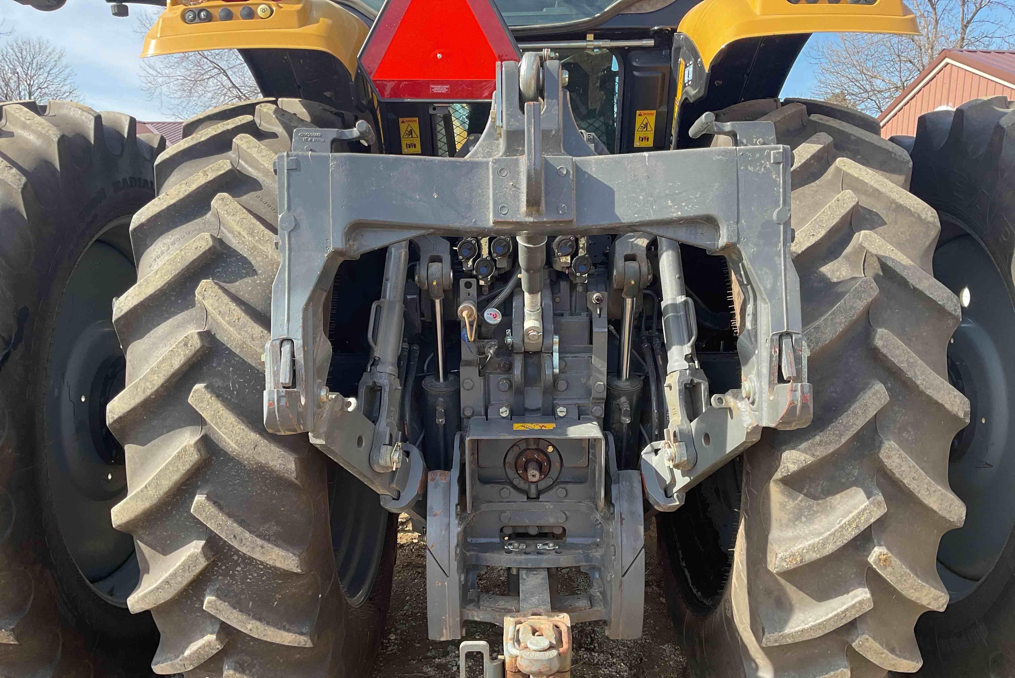 gallery 2013 Challenger MT665D MFWD Tractor