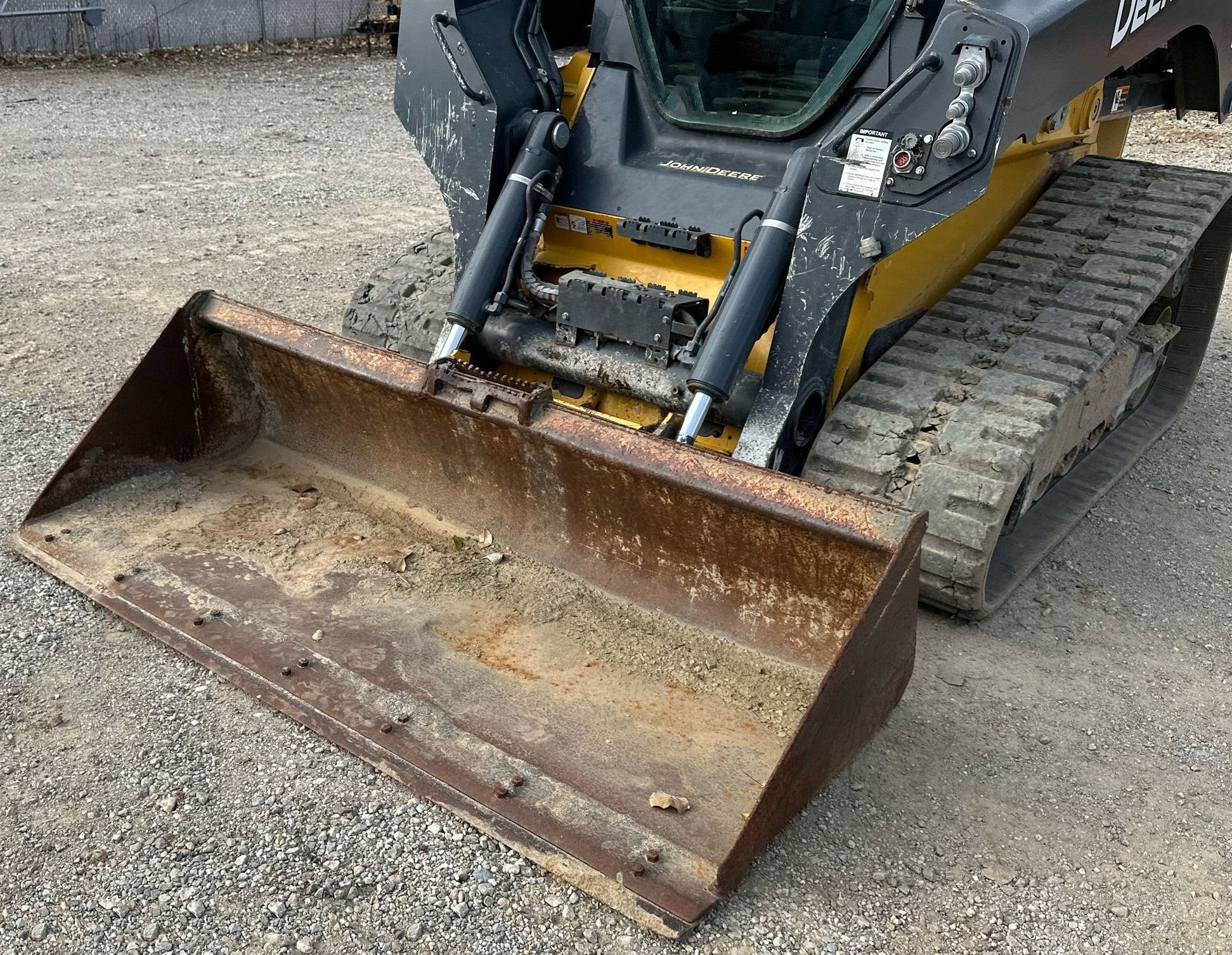 gallery 2019 John Deere 333G tracked skid steer loade