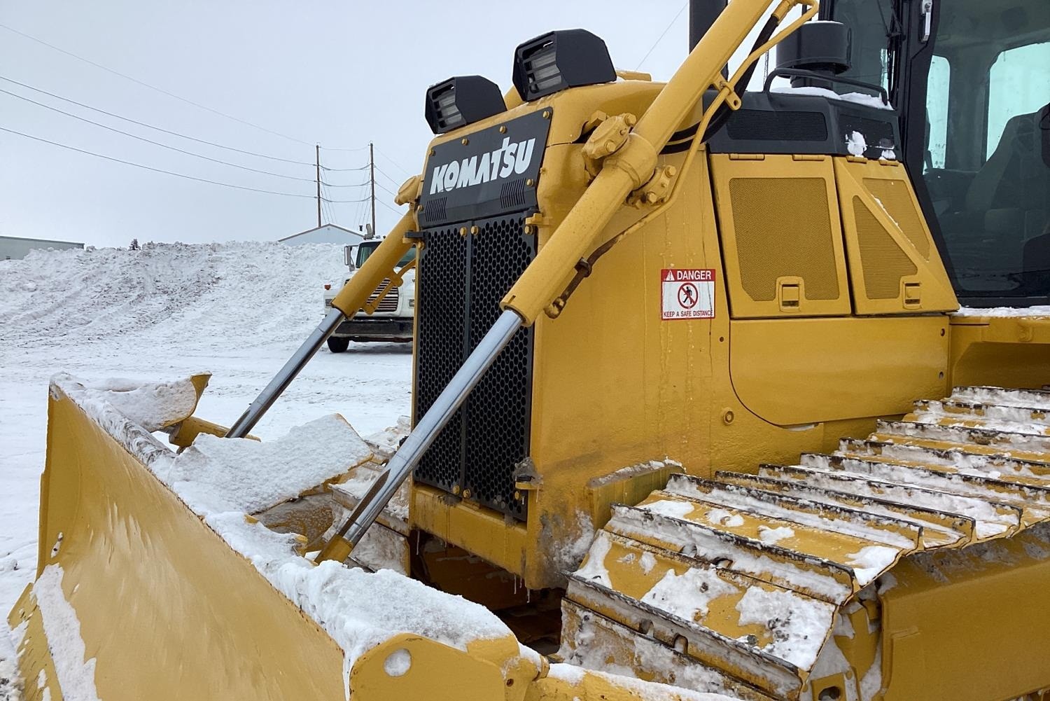 gallery 2017 Komatsu D65PX-18 Dozer