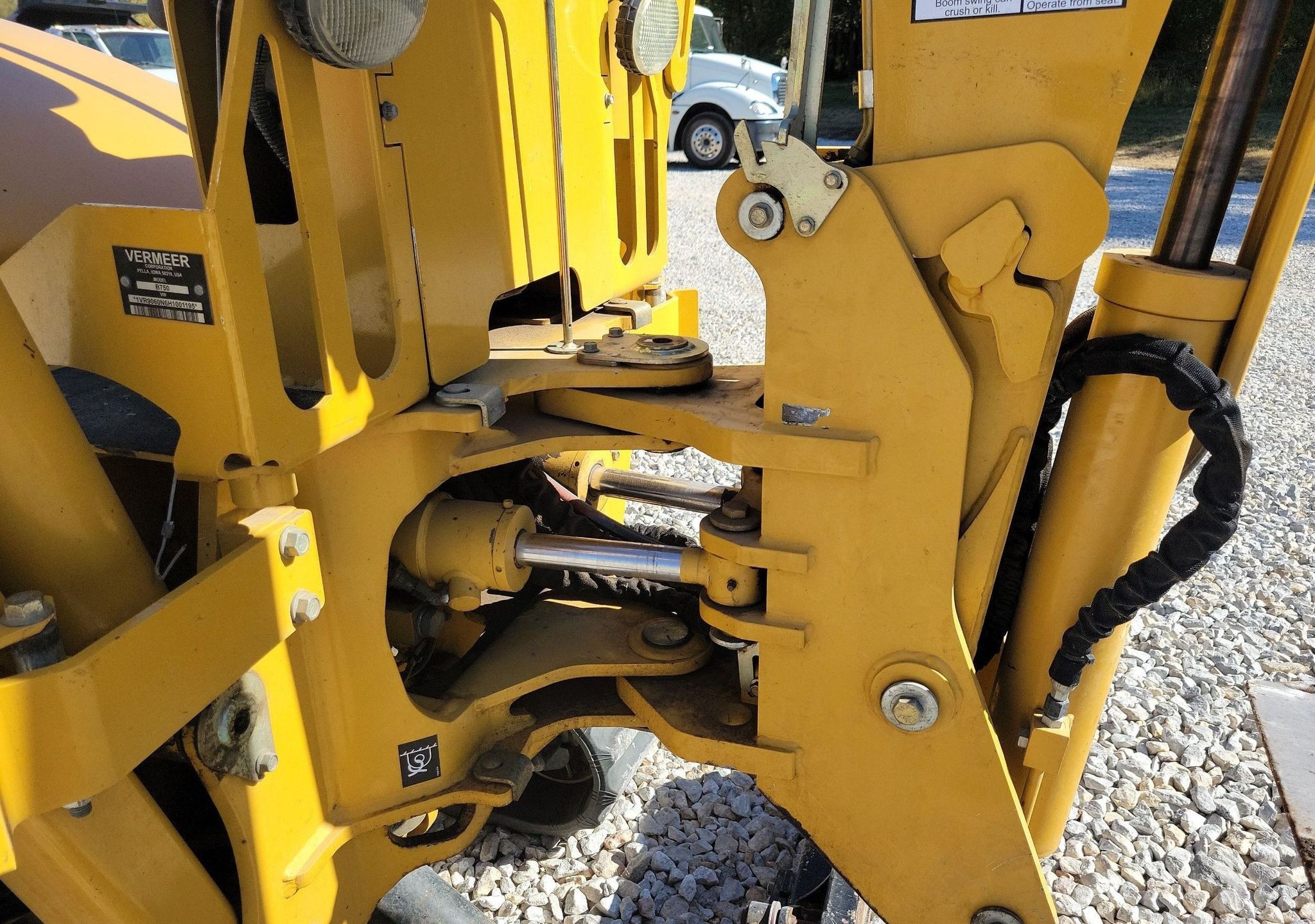 gallery 2017 Vermeer RTX750 trencher